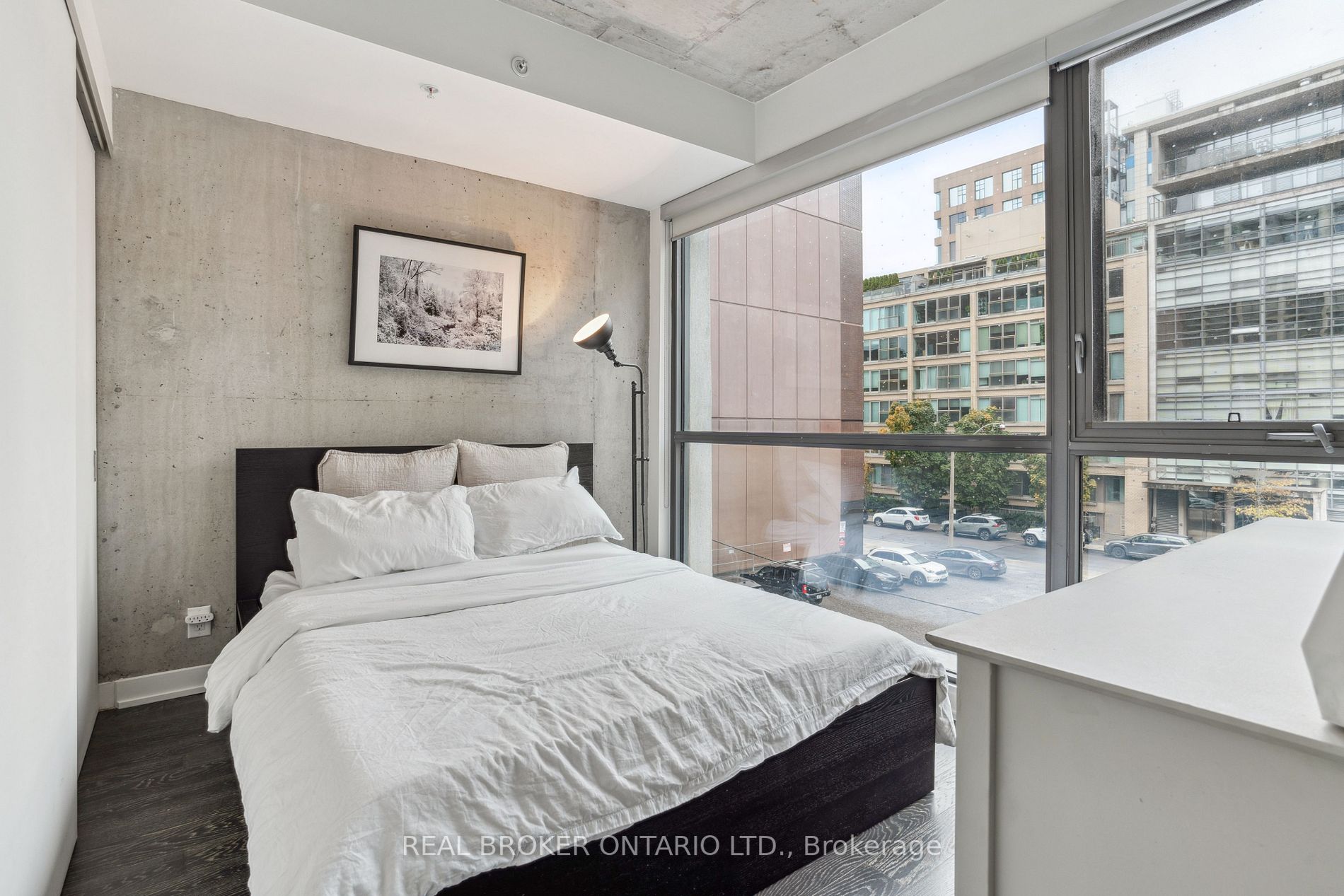 39 Brant St, #305