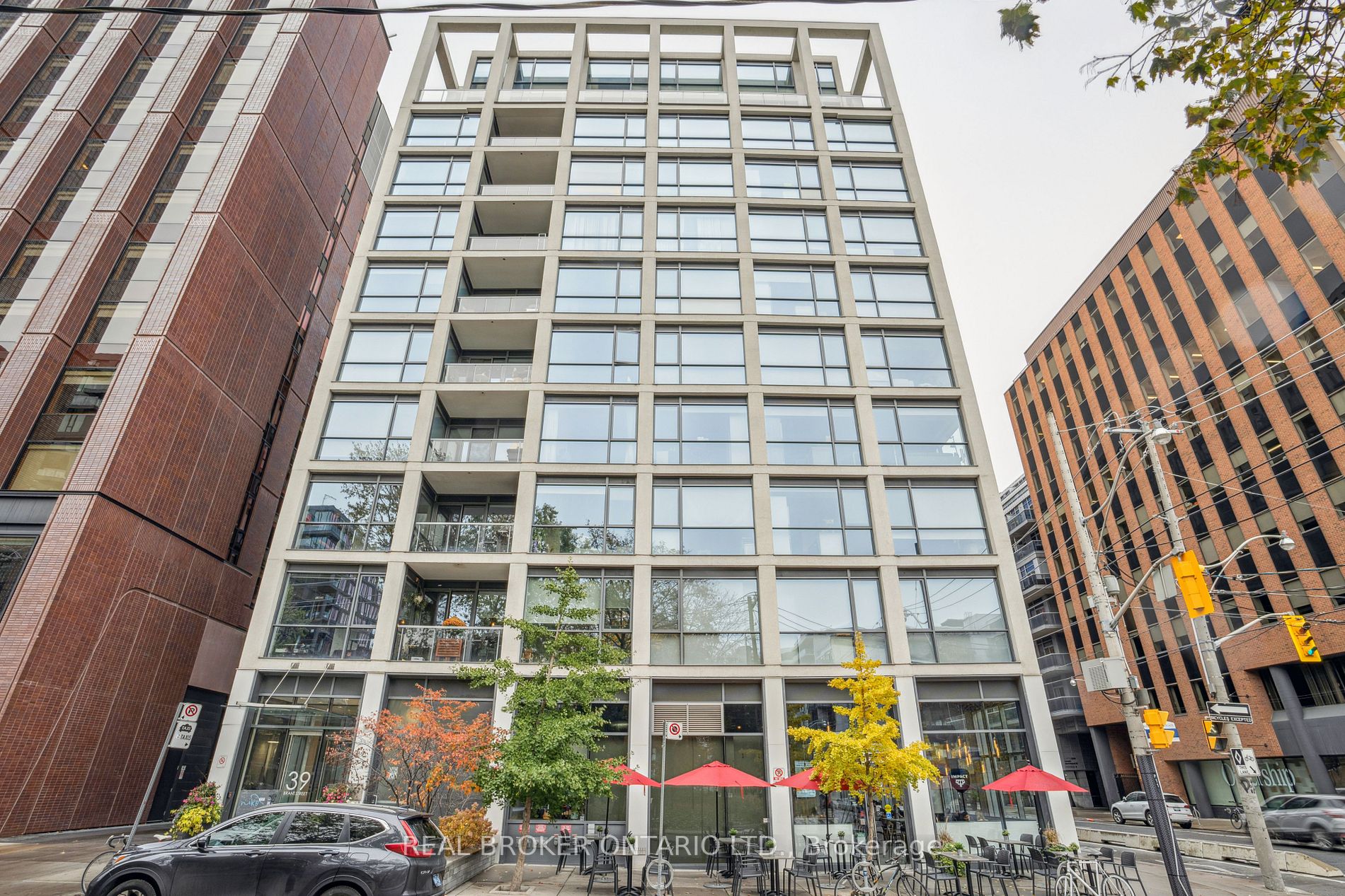 39 Brant St, #305