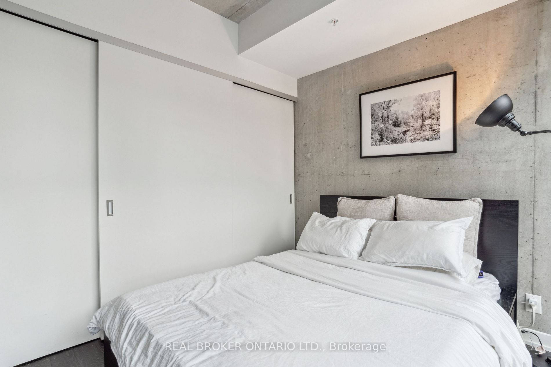 39 Brant St, #305