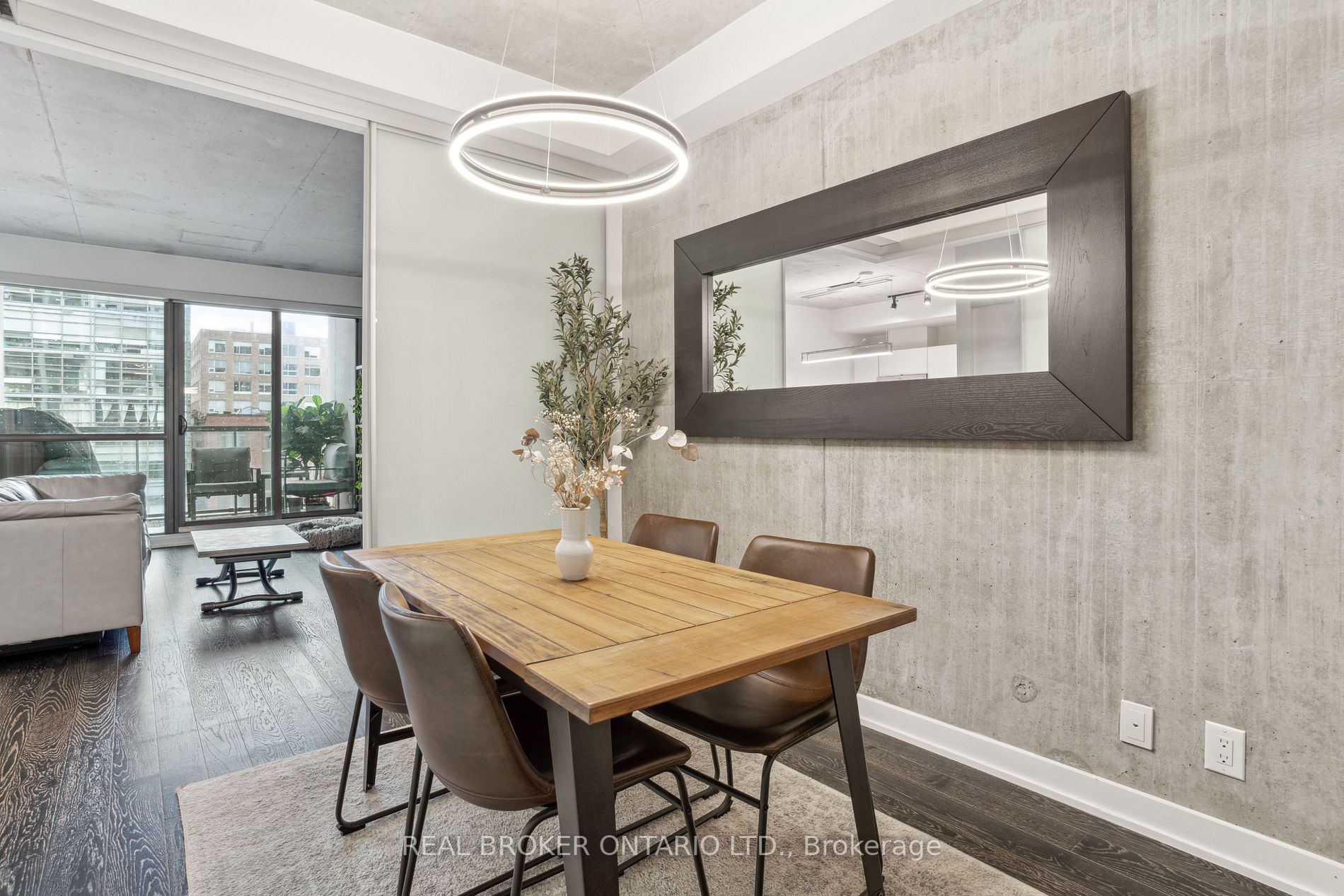 39 Brant St, #305