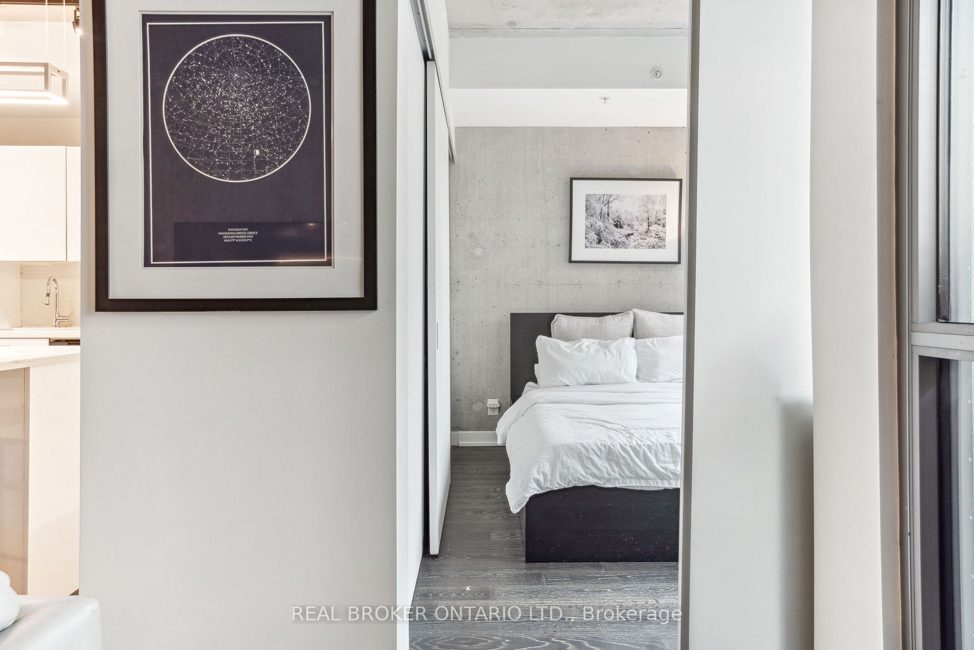 39 Brant St, #305