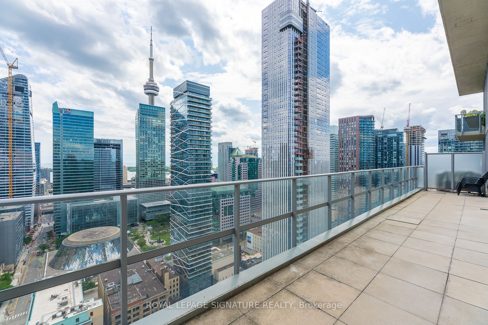 126 Simcoe St, #Ph05