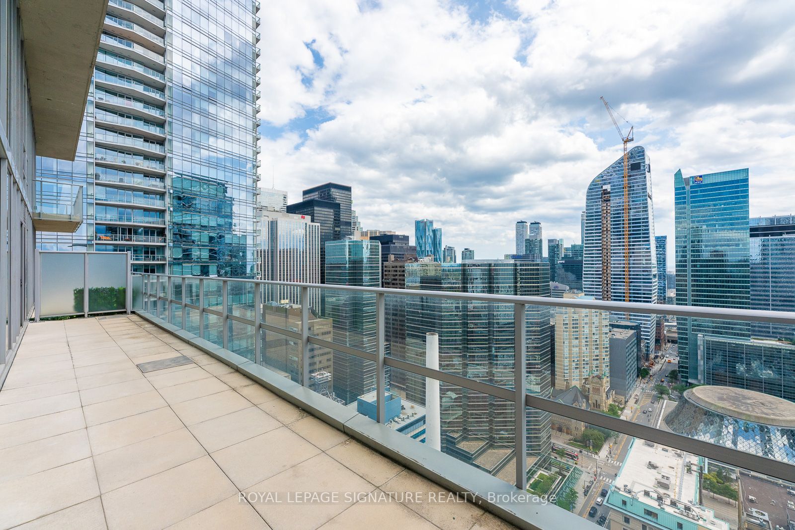 126 Simcoe St, #Ph05