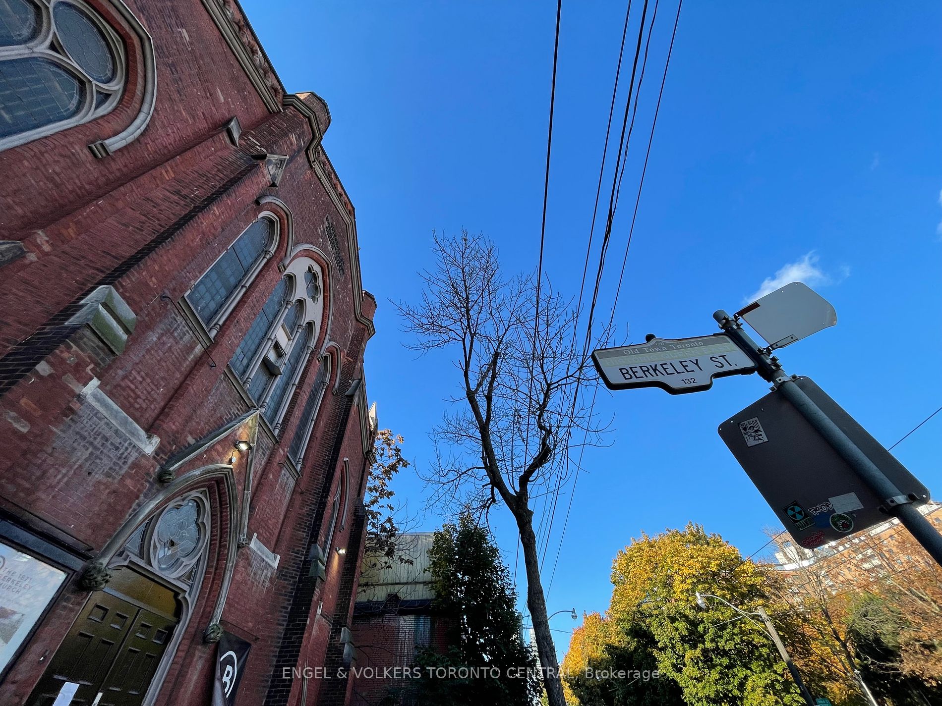 323 Queen St E, #1A