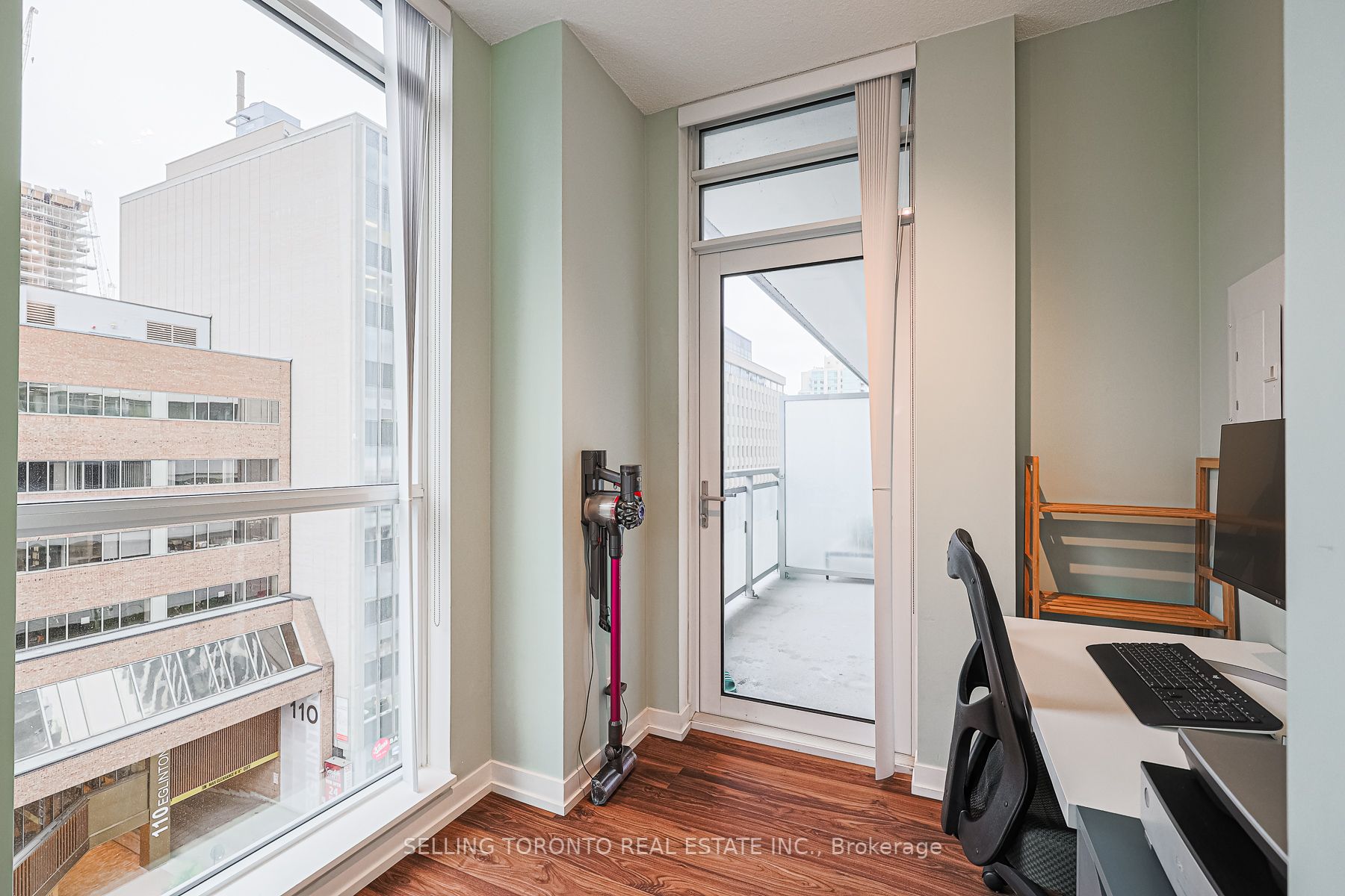 89 Dunfield Ave, #603