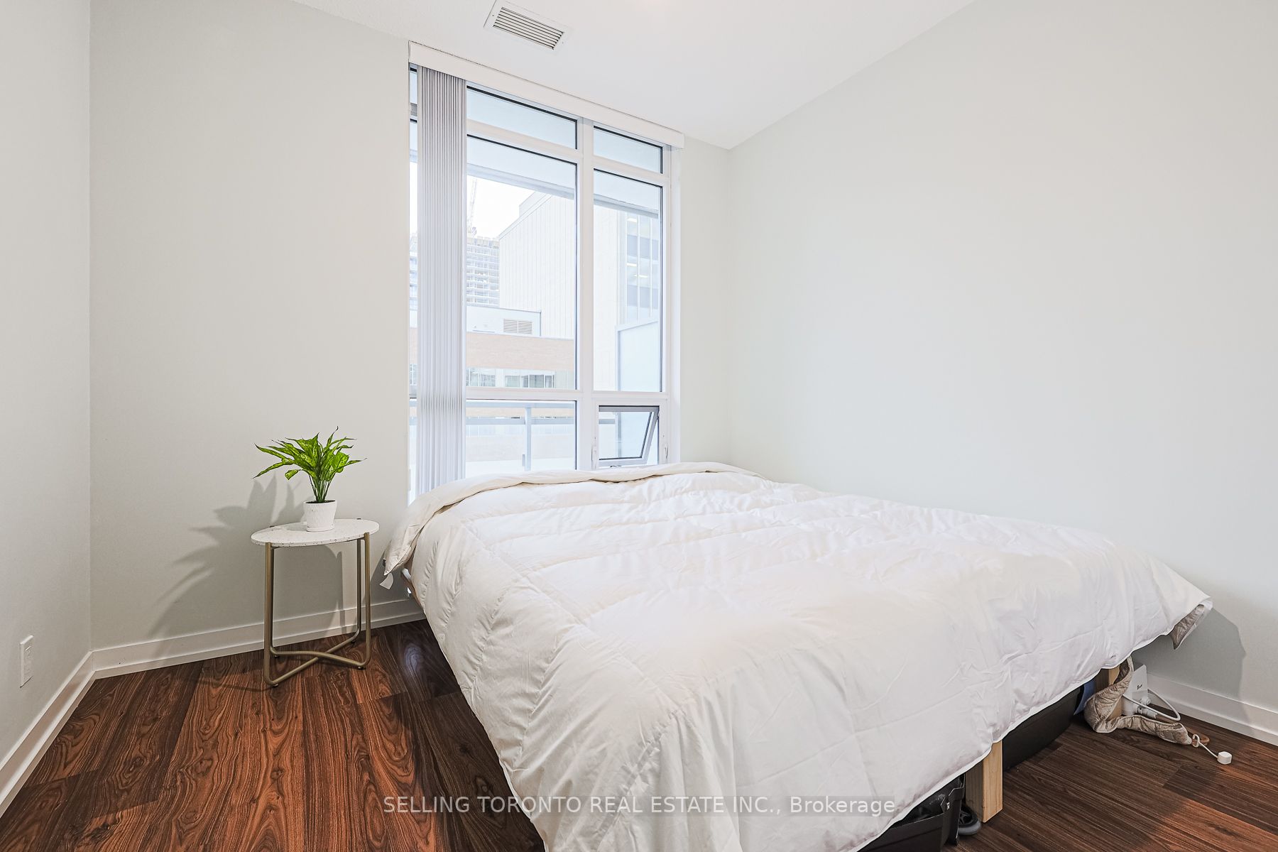 89 Dunfield Ave, #603