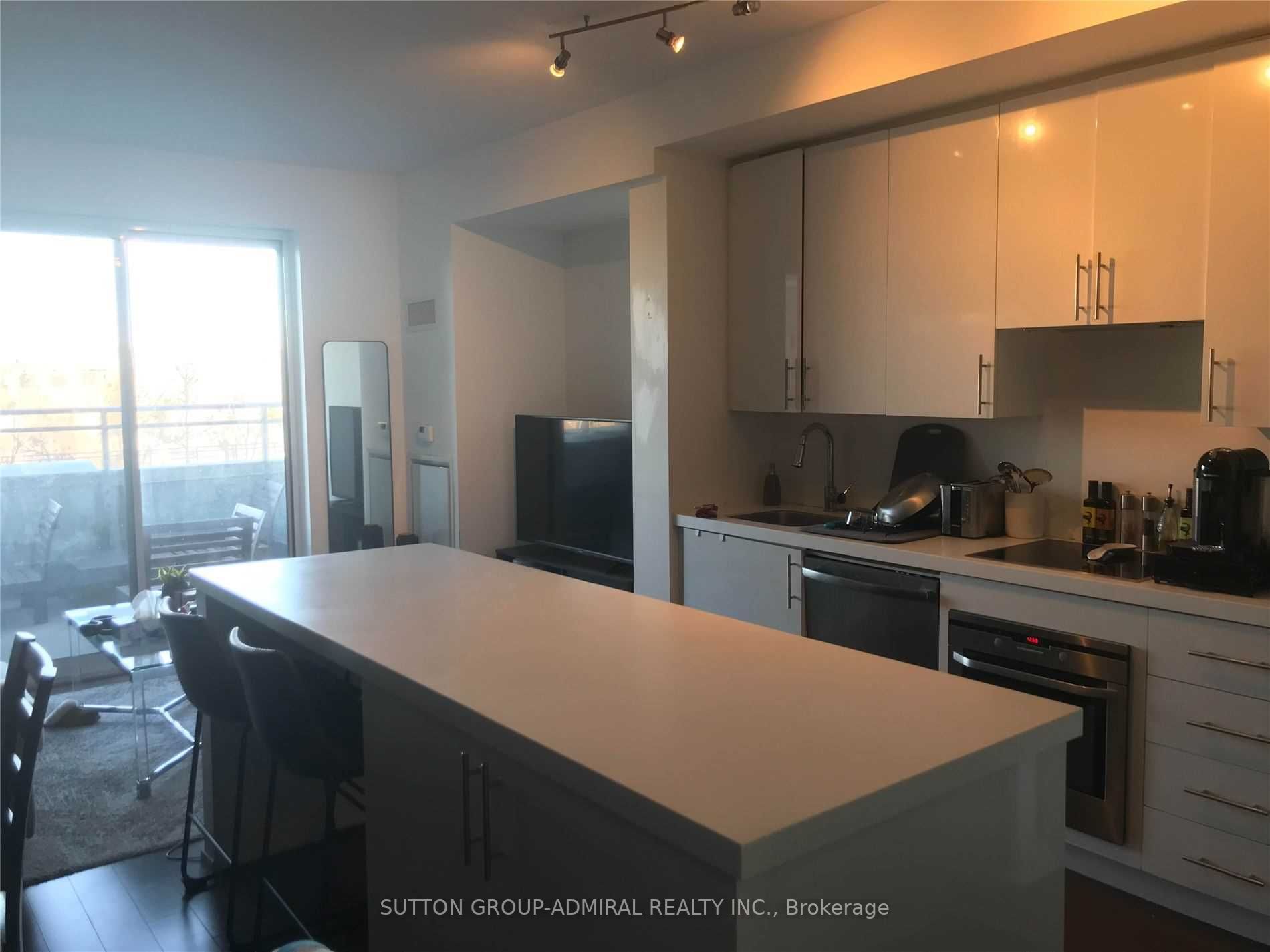 156 Portland Street, #403