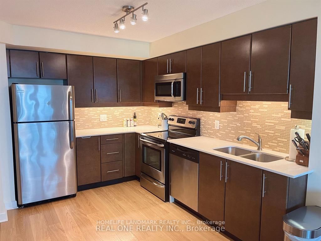 33 Bay St, #1607