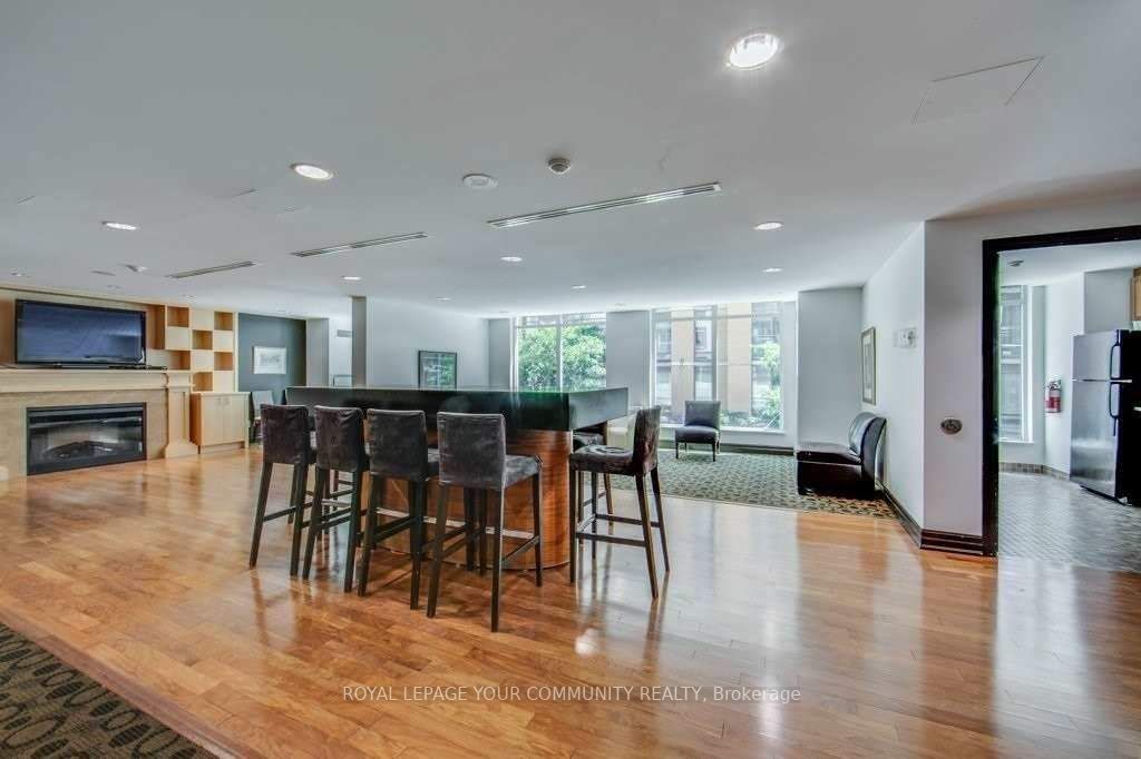 8 Scollard St, #1406