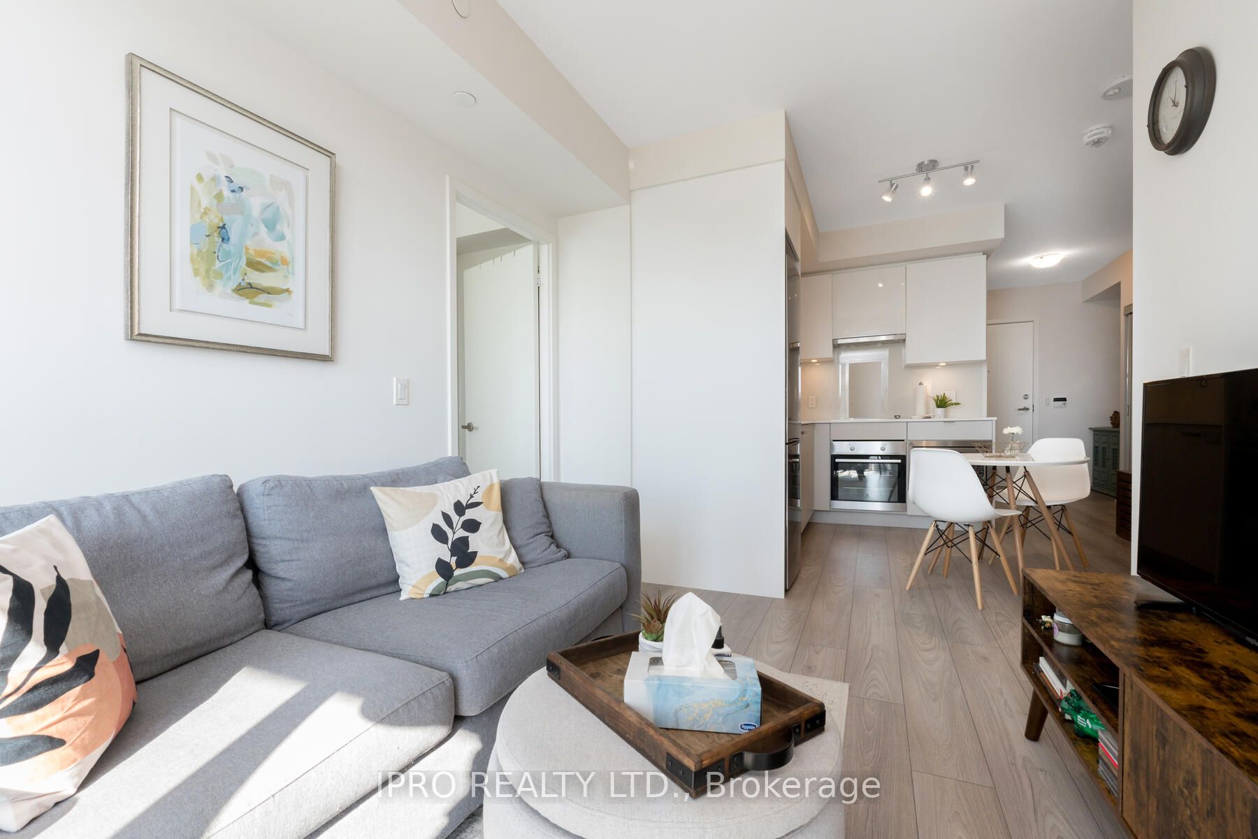 195 Redpath Ave, #2106