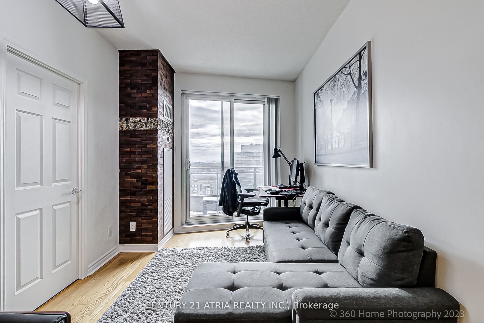 18 Holmes Ave W, #2206