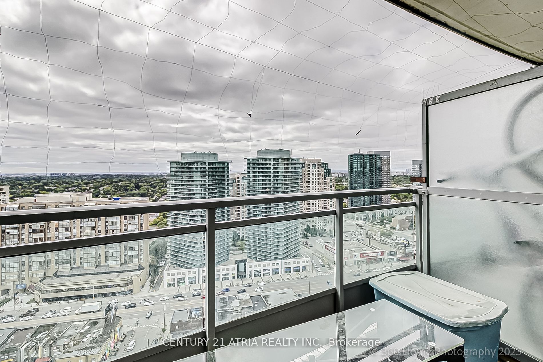18 Holmes Ave W, #2206