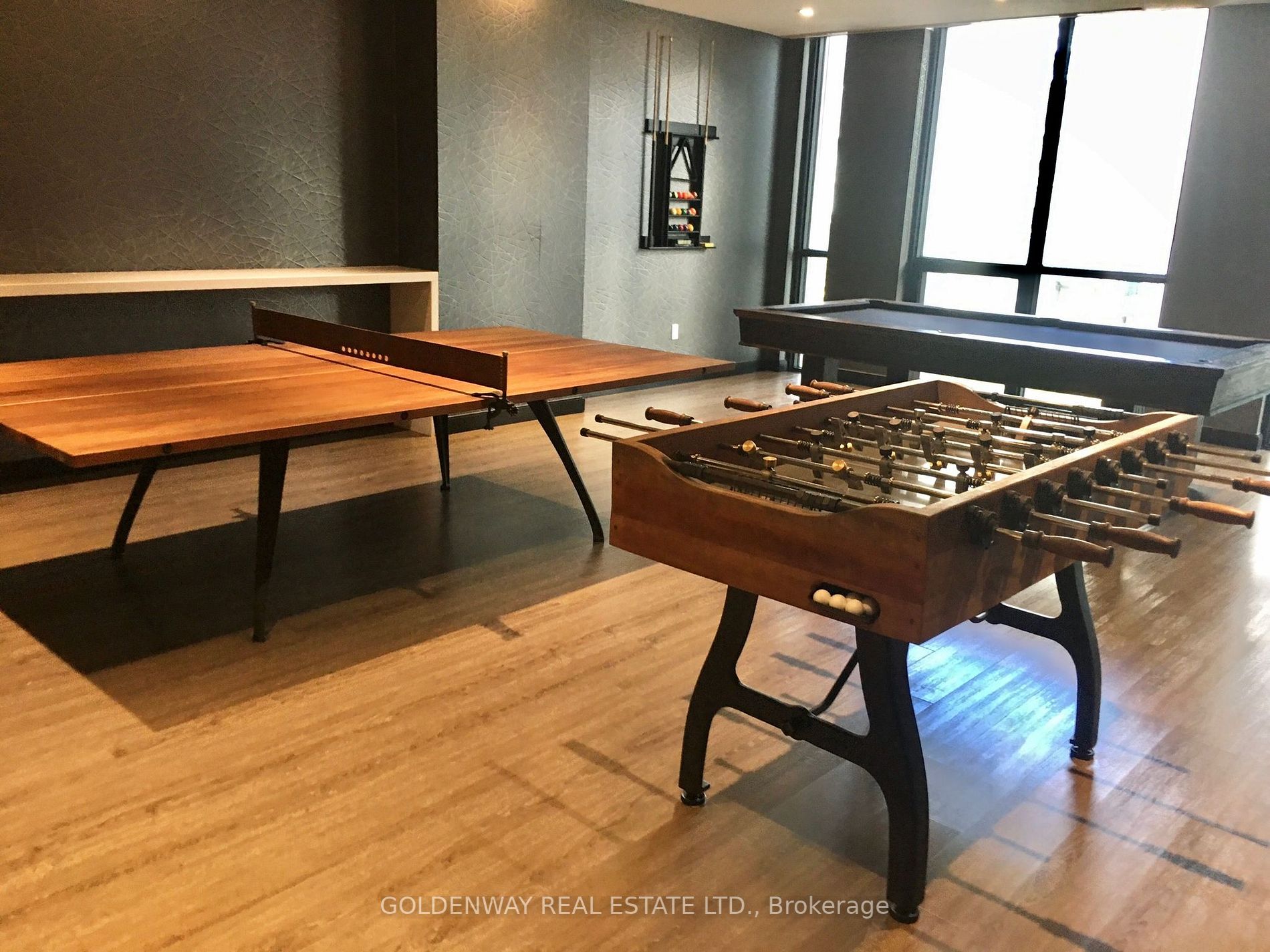 1 Yorkville Ave, #4110