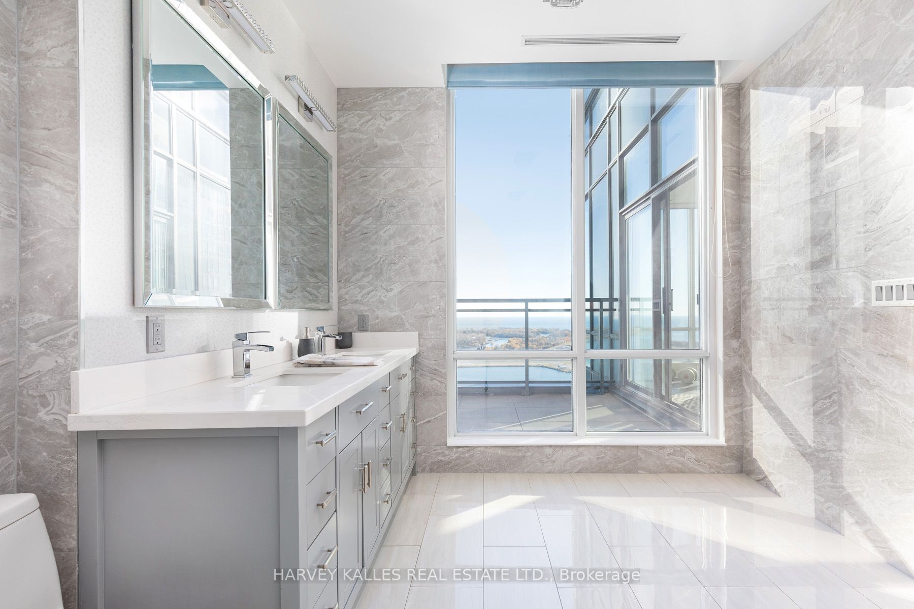 15 Fort York Blvd, #Ph05