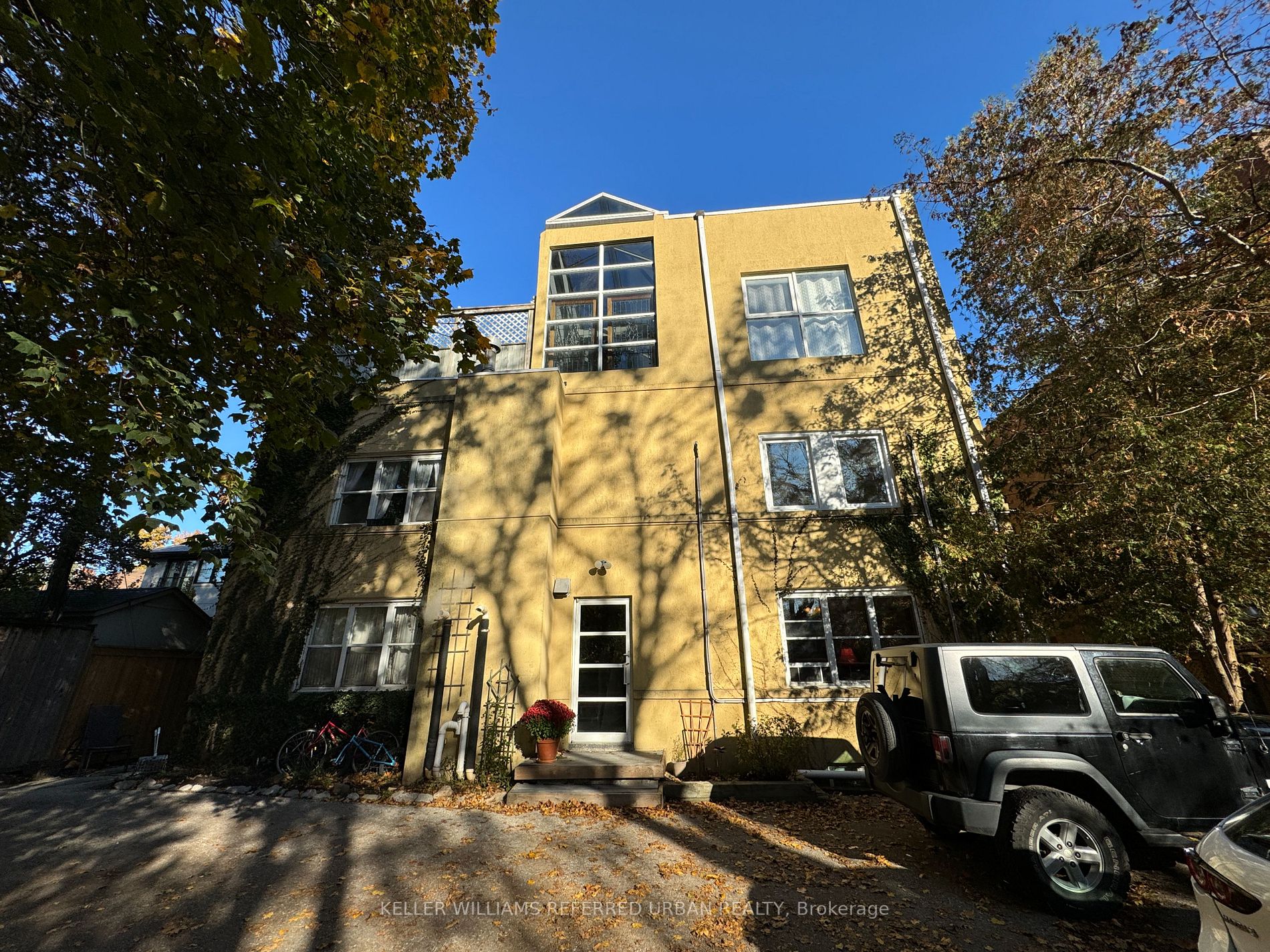 823 Millwood Rd, #4