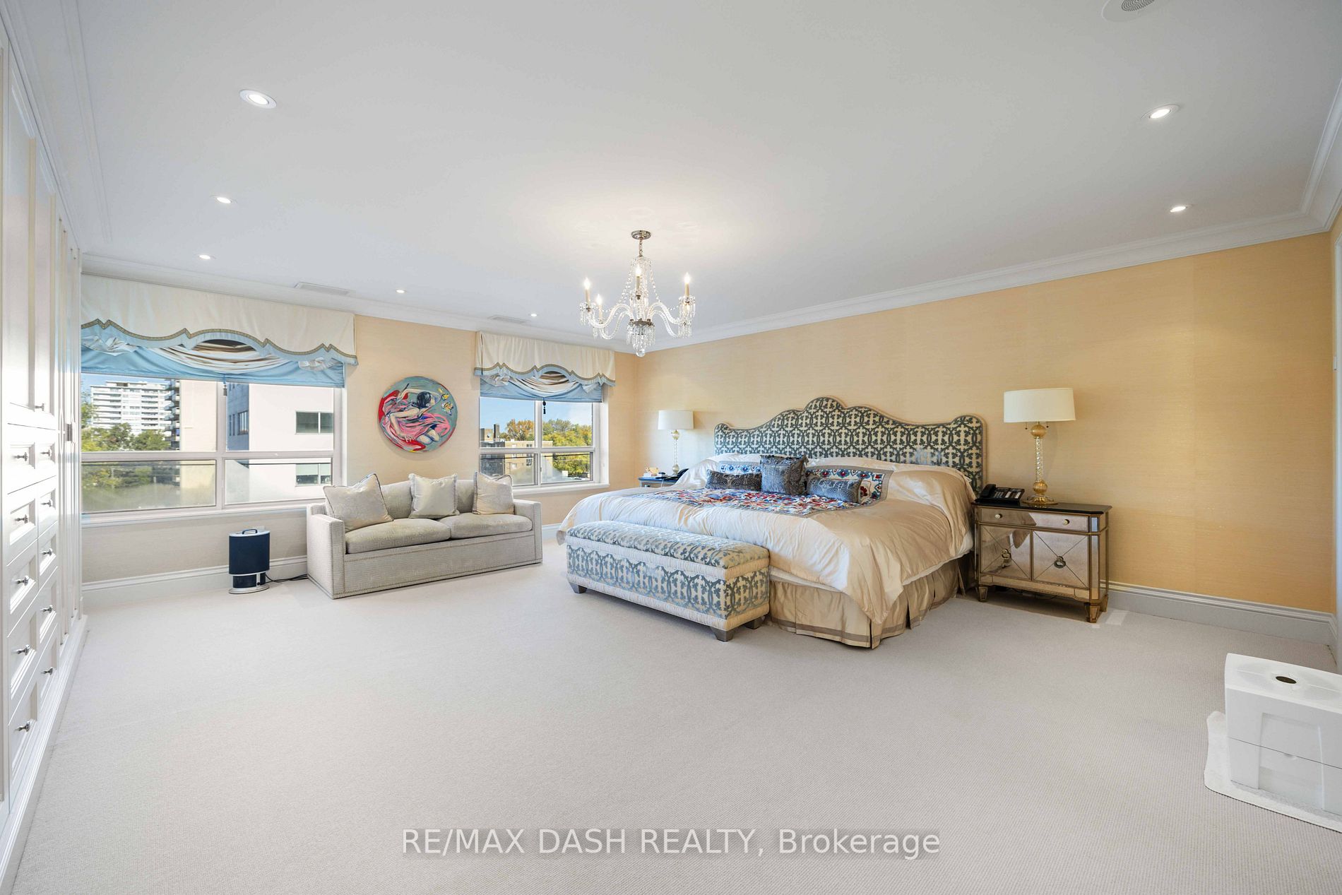 1 Glen Park Ave, #401/402