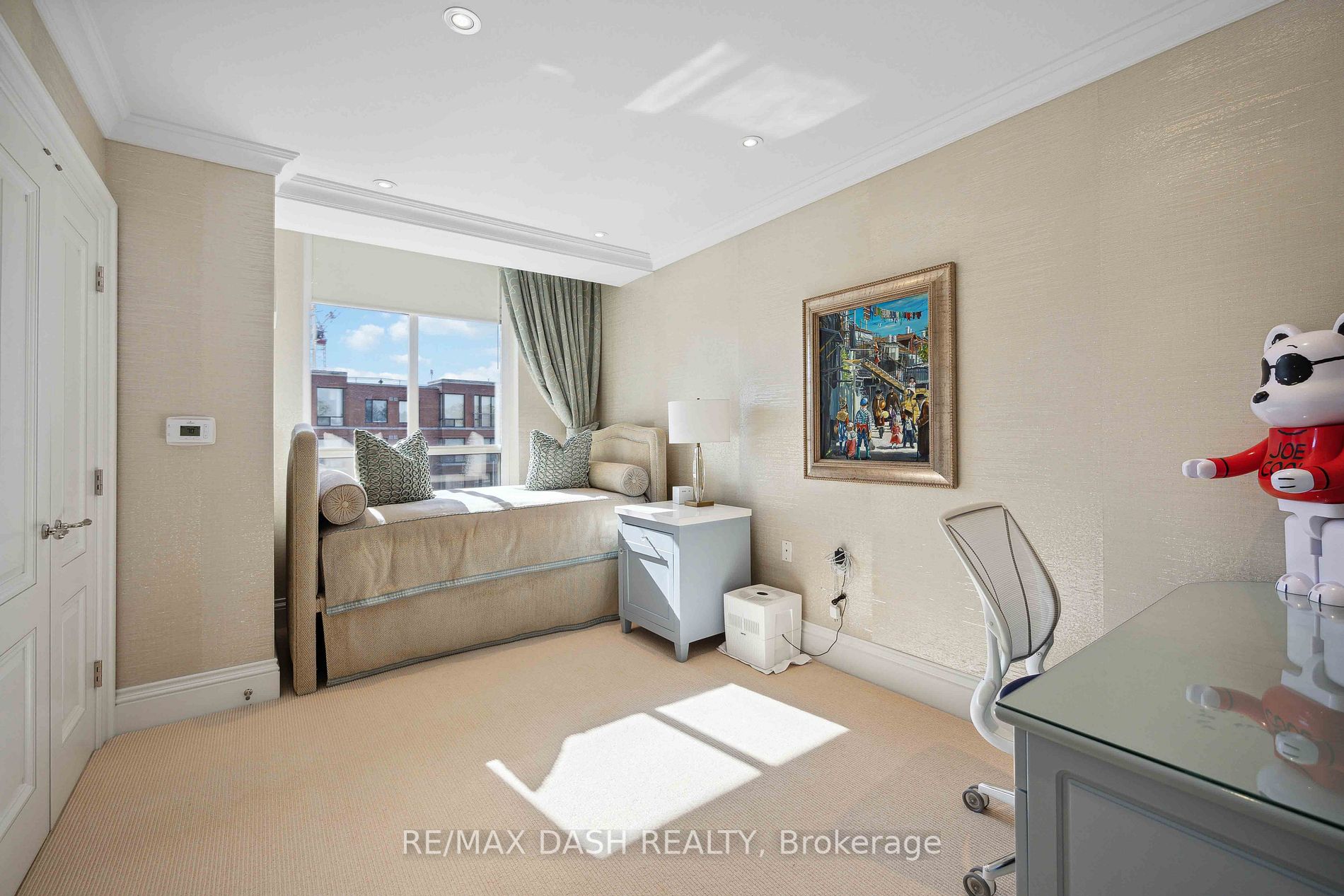 1 Glen Park Ave, #401/402