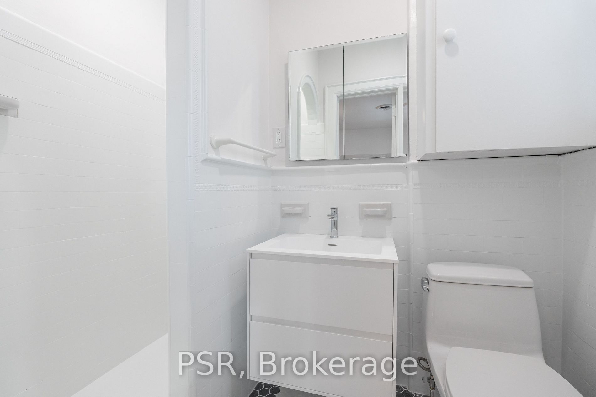 25 Coulson Ave