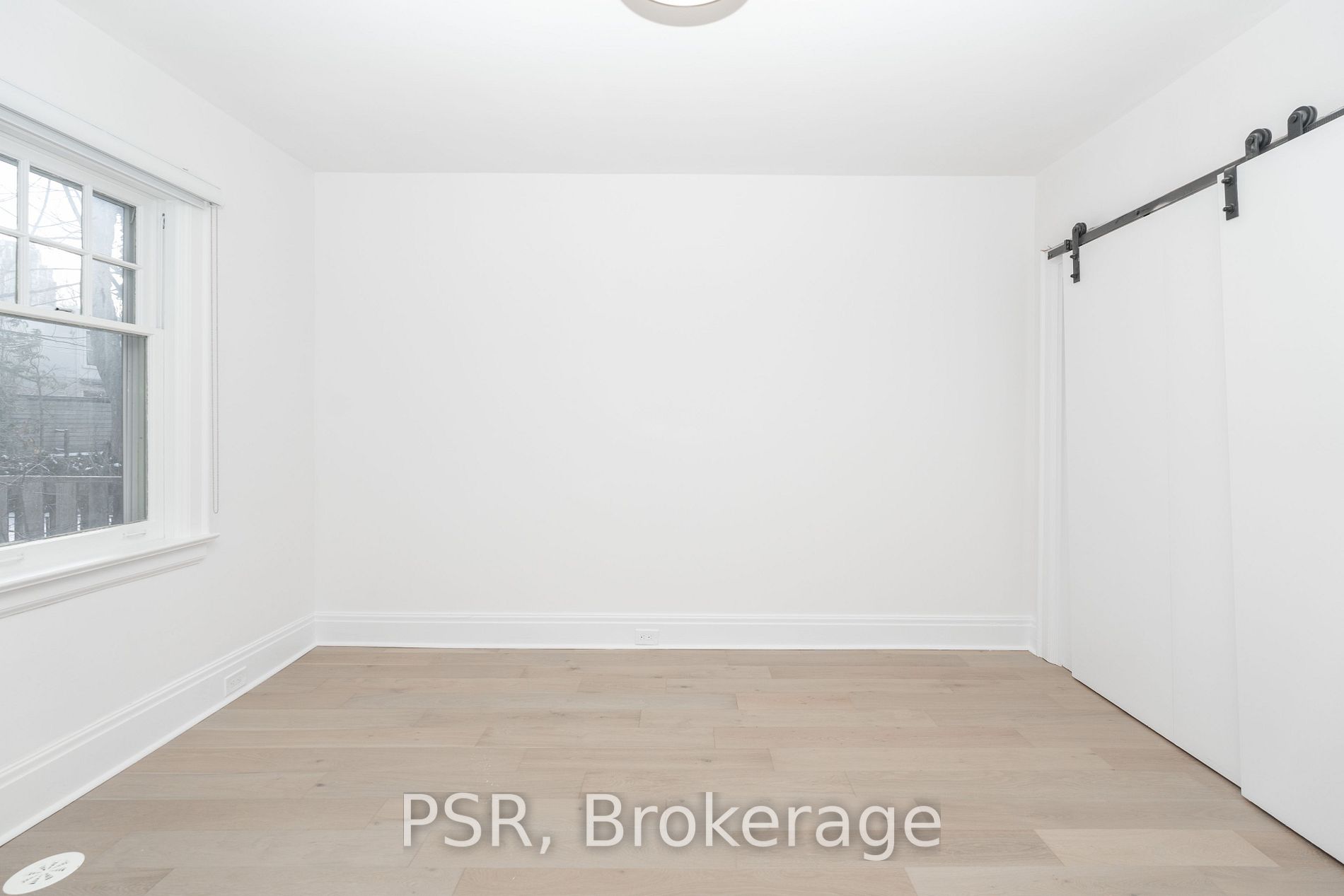 25 Coulson Ave