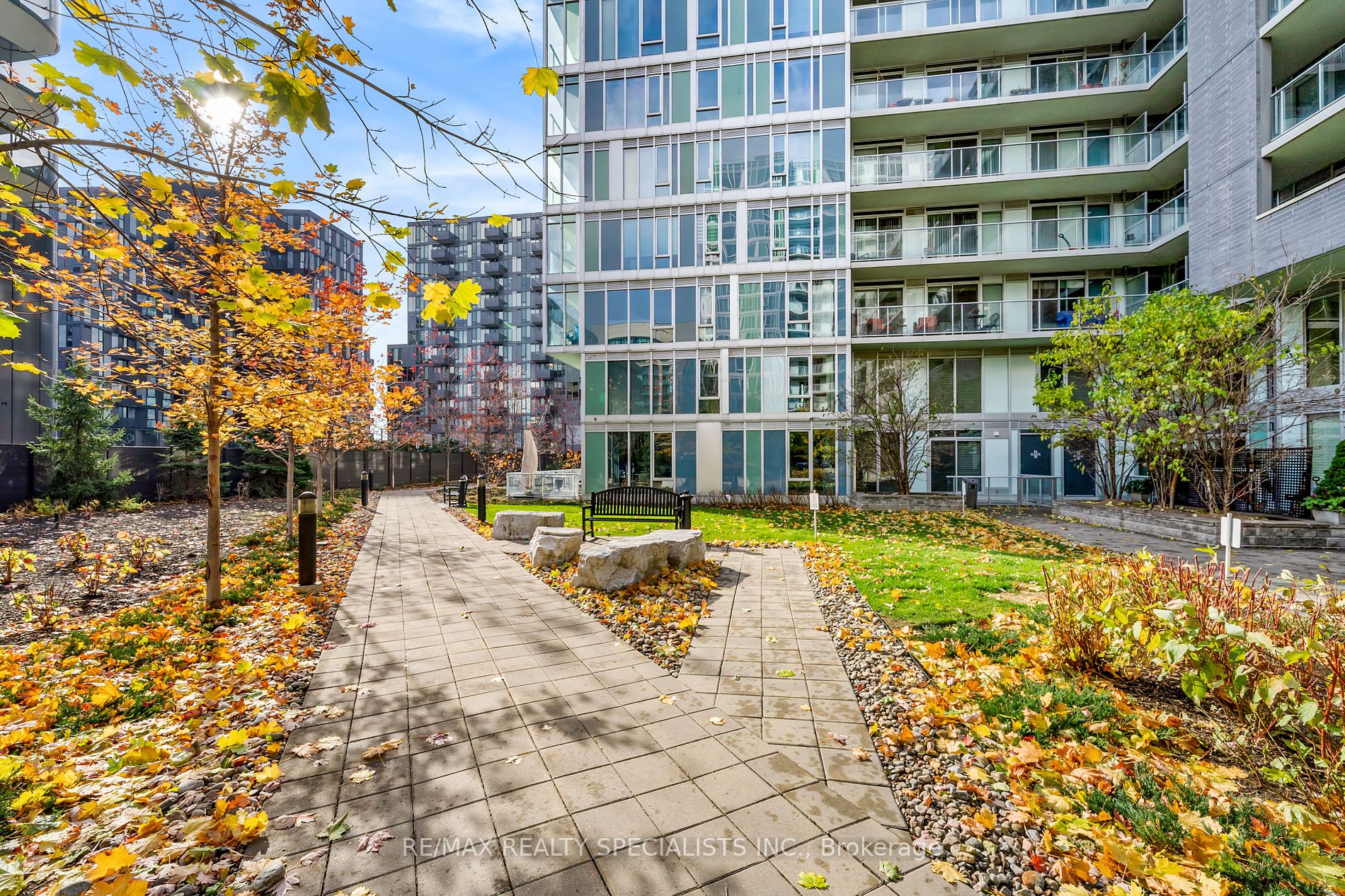 565 Wilson Ave, #W1203