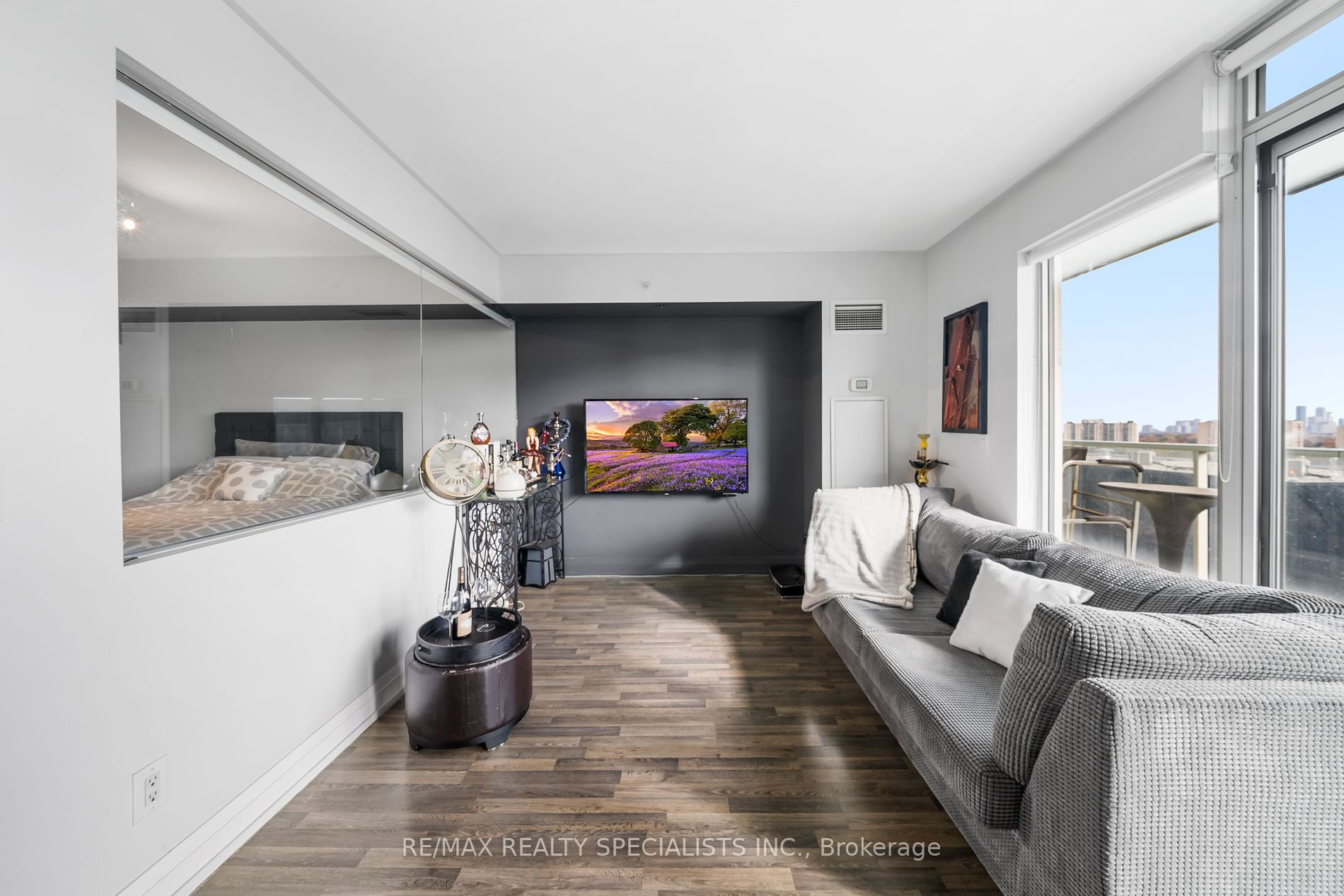 565 Wilson Ave, #W1203
