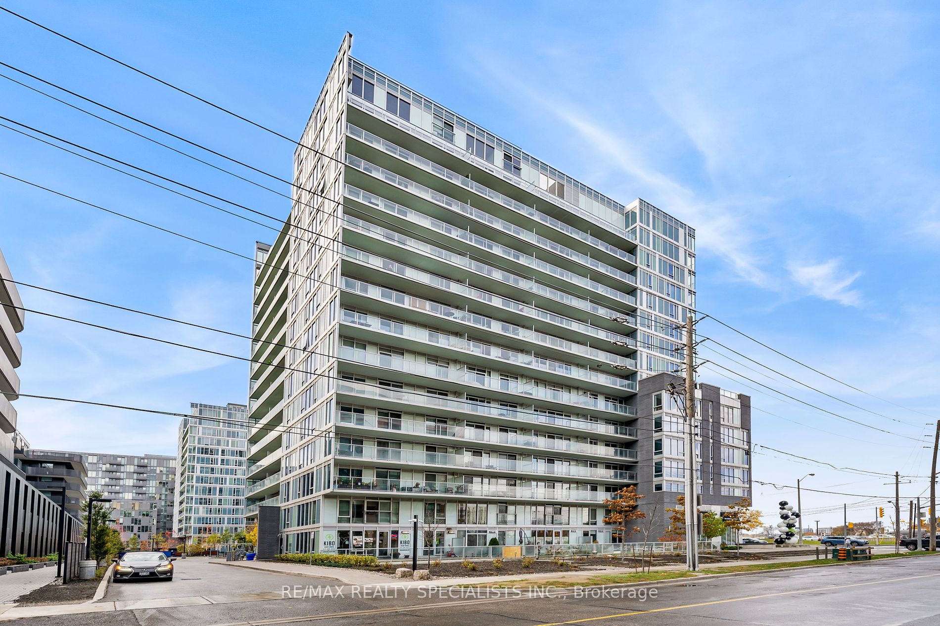 565 Wilson Ave, #W1203