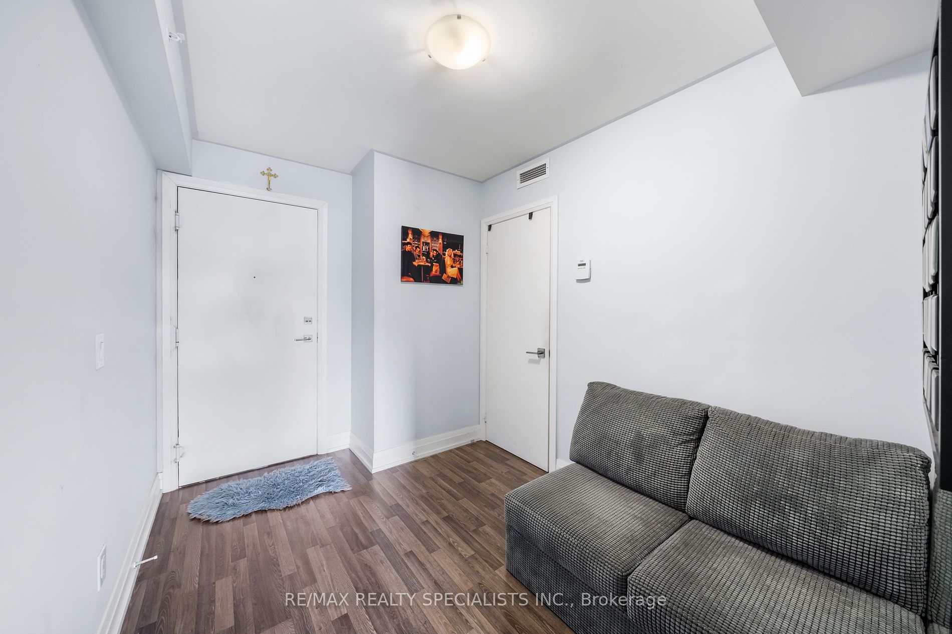 565 Wilson Ave, #W1203