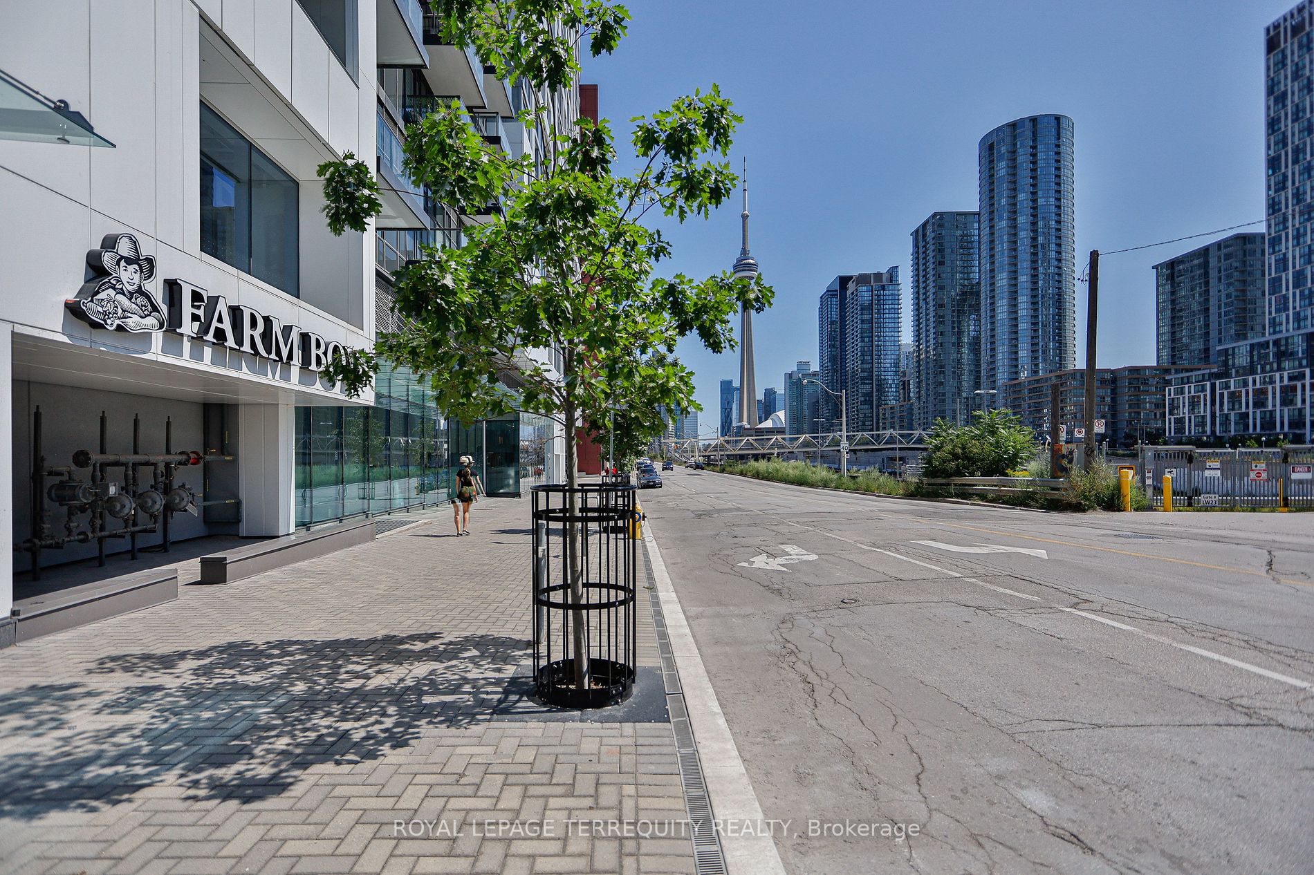 576 Front St W, #1810