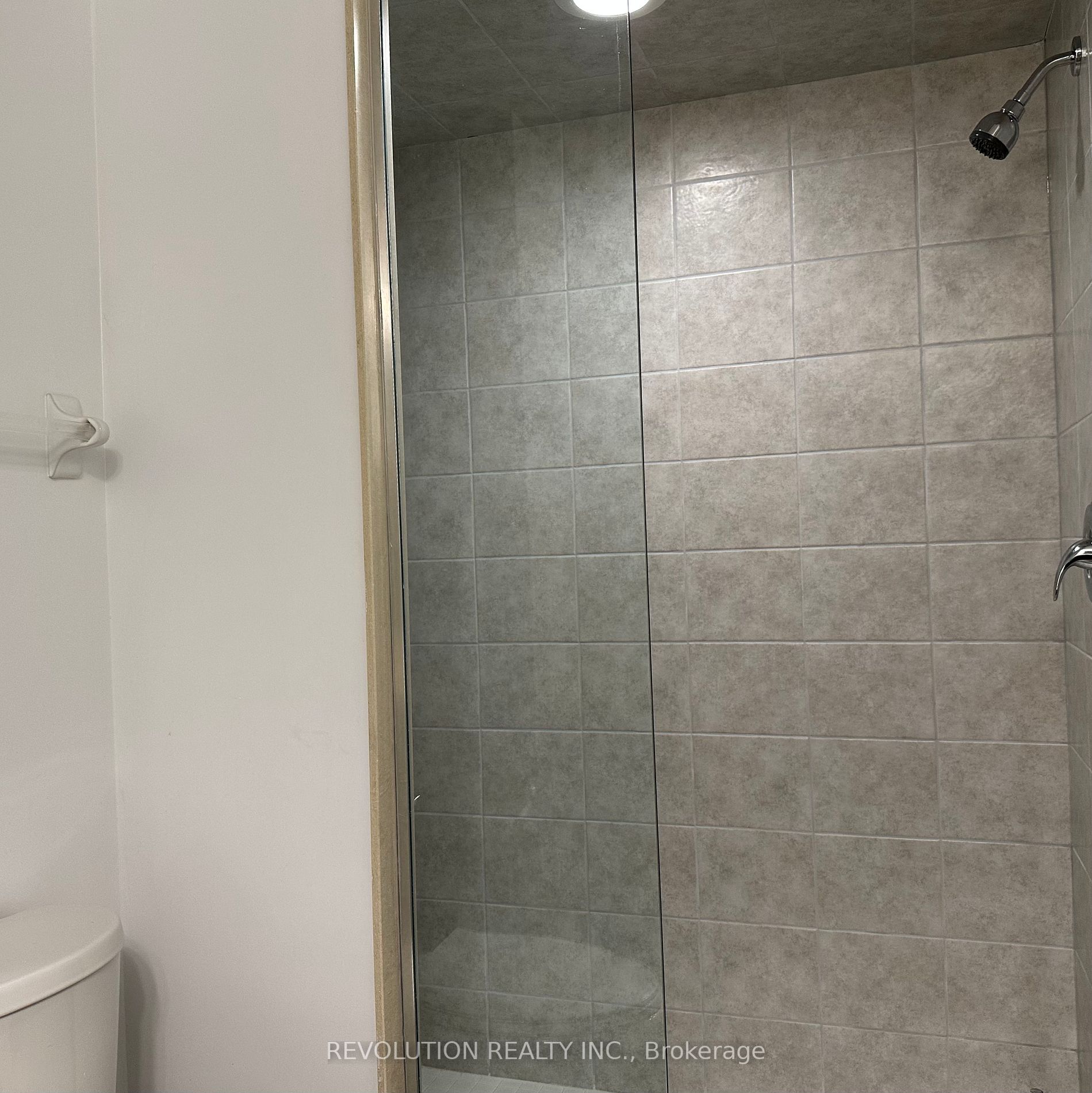 701 Sheppard Ave W, #318