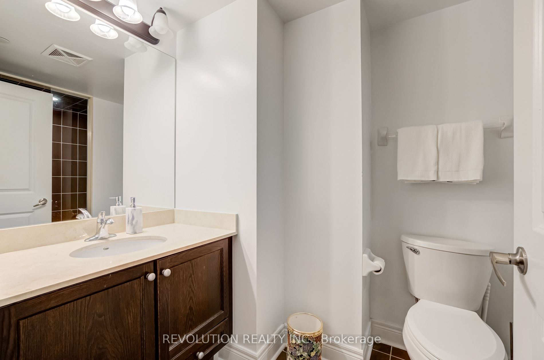 701 Sheppard Ave W, #318