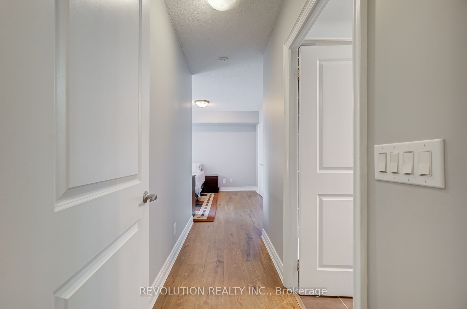 701 Sheppard Ave W, #318