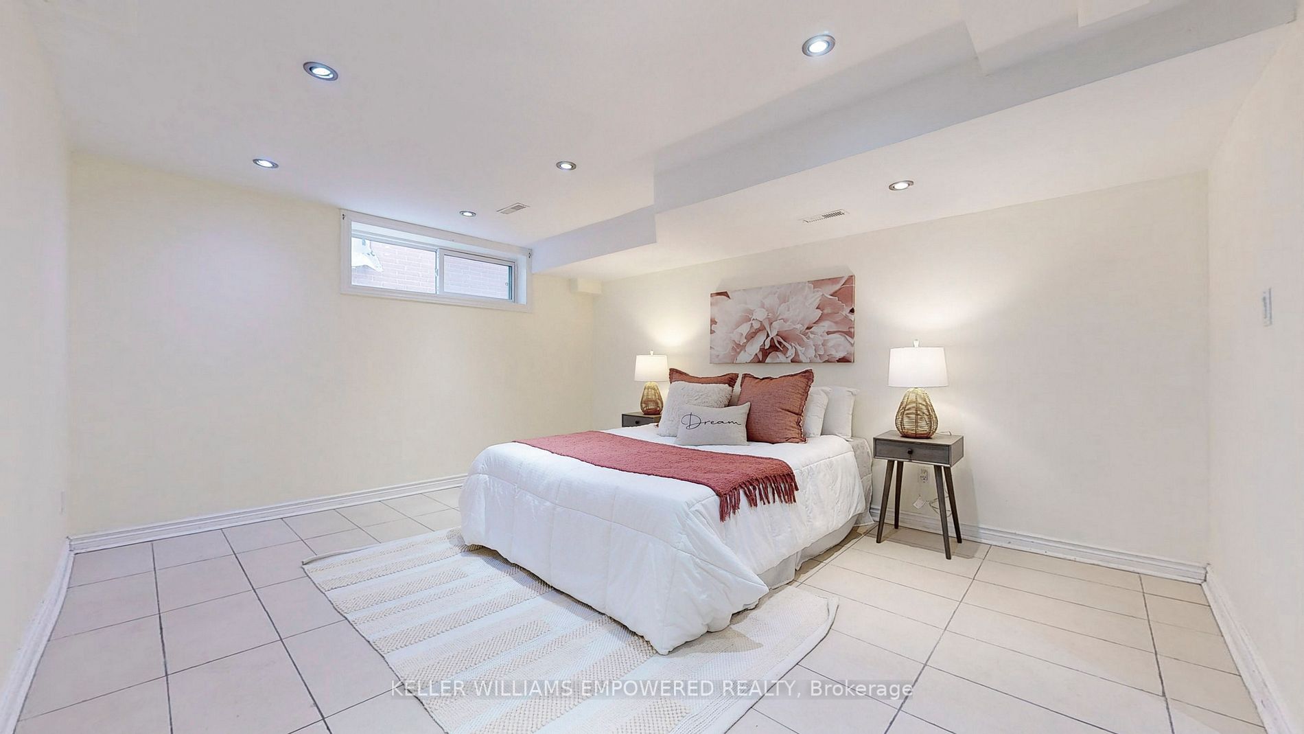 34 Canary Cres E