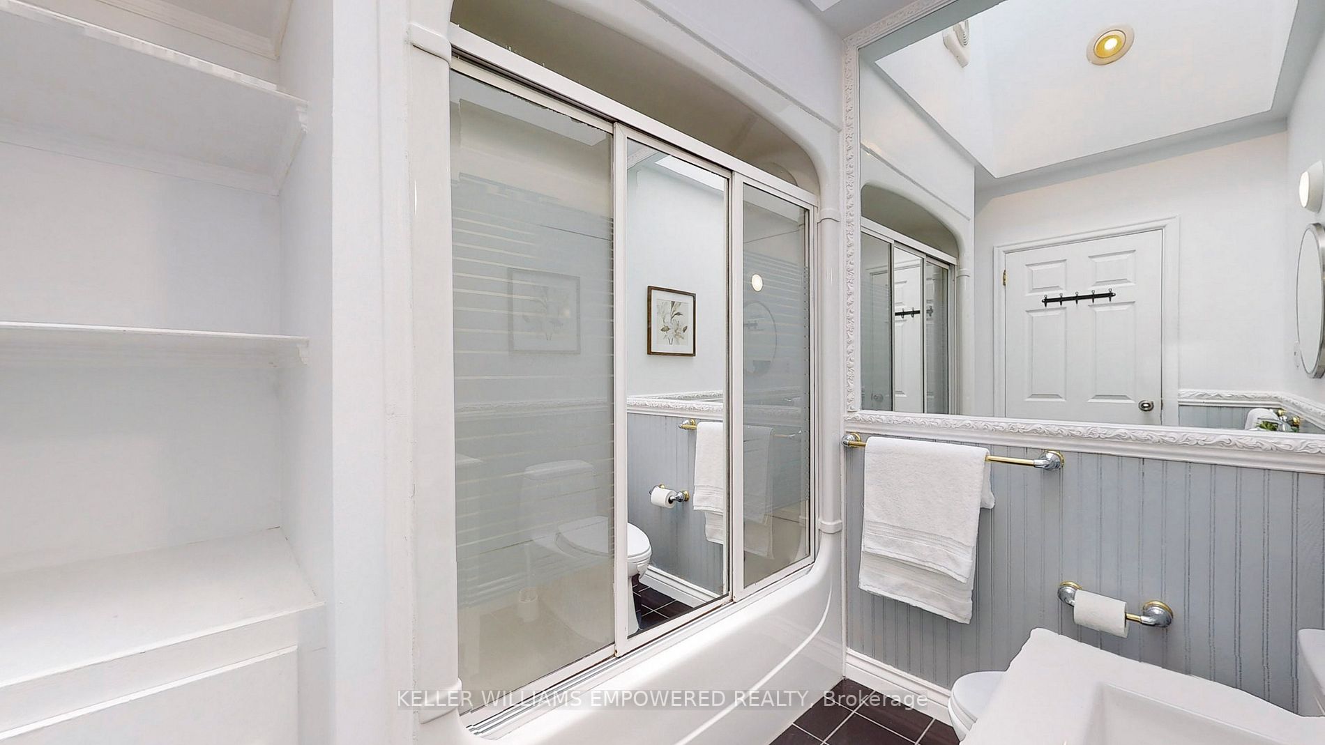 34 Canary Cres E