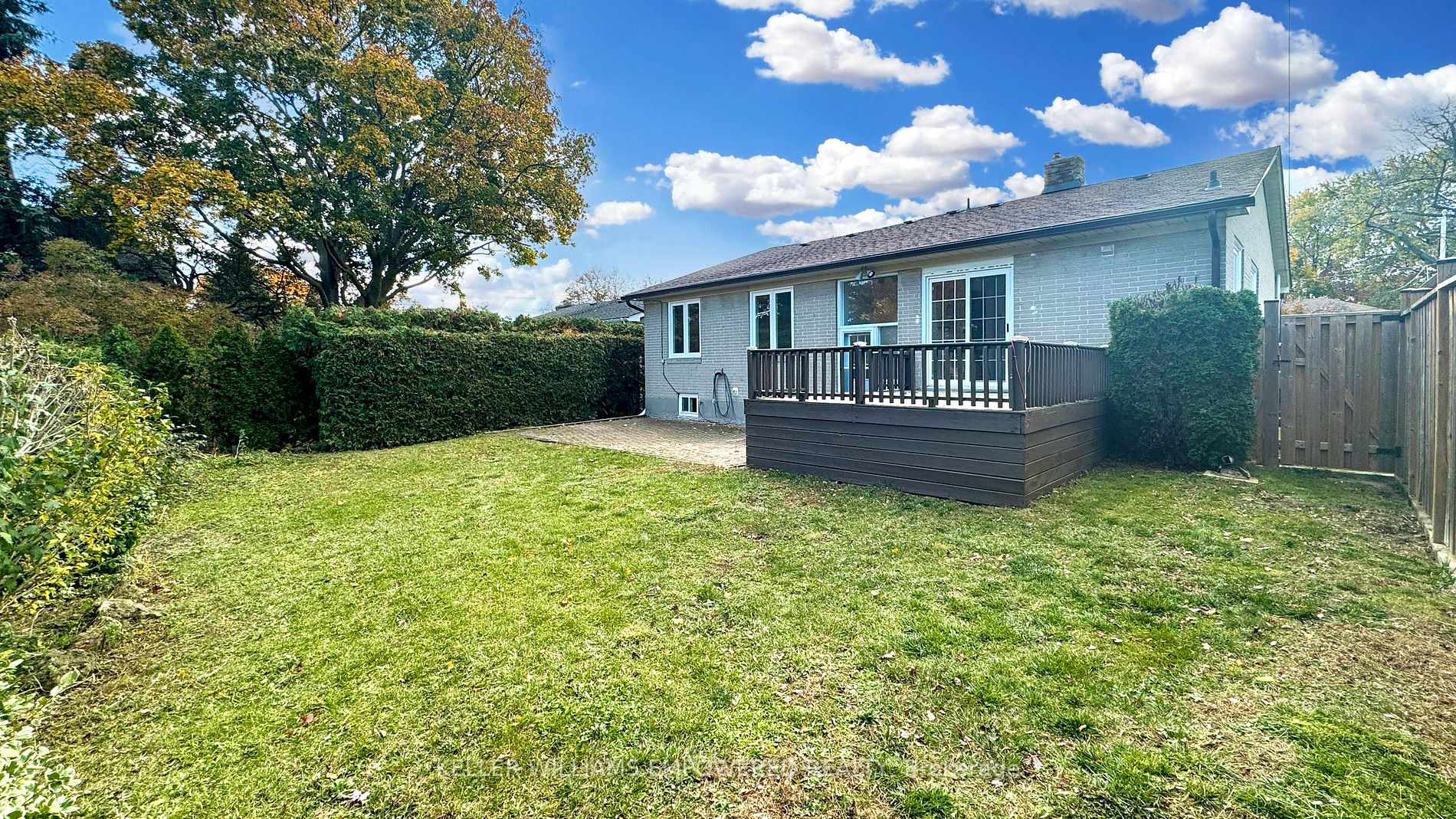 34 Canary Cres E