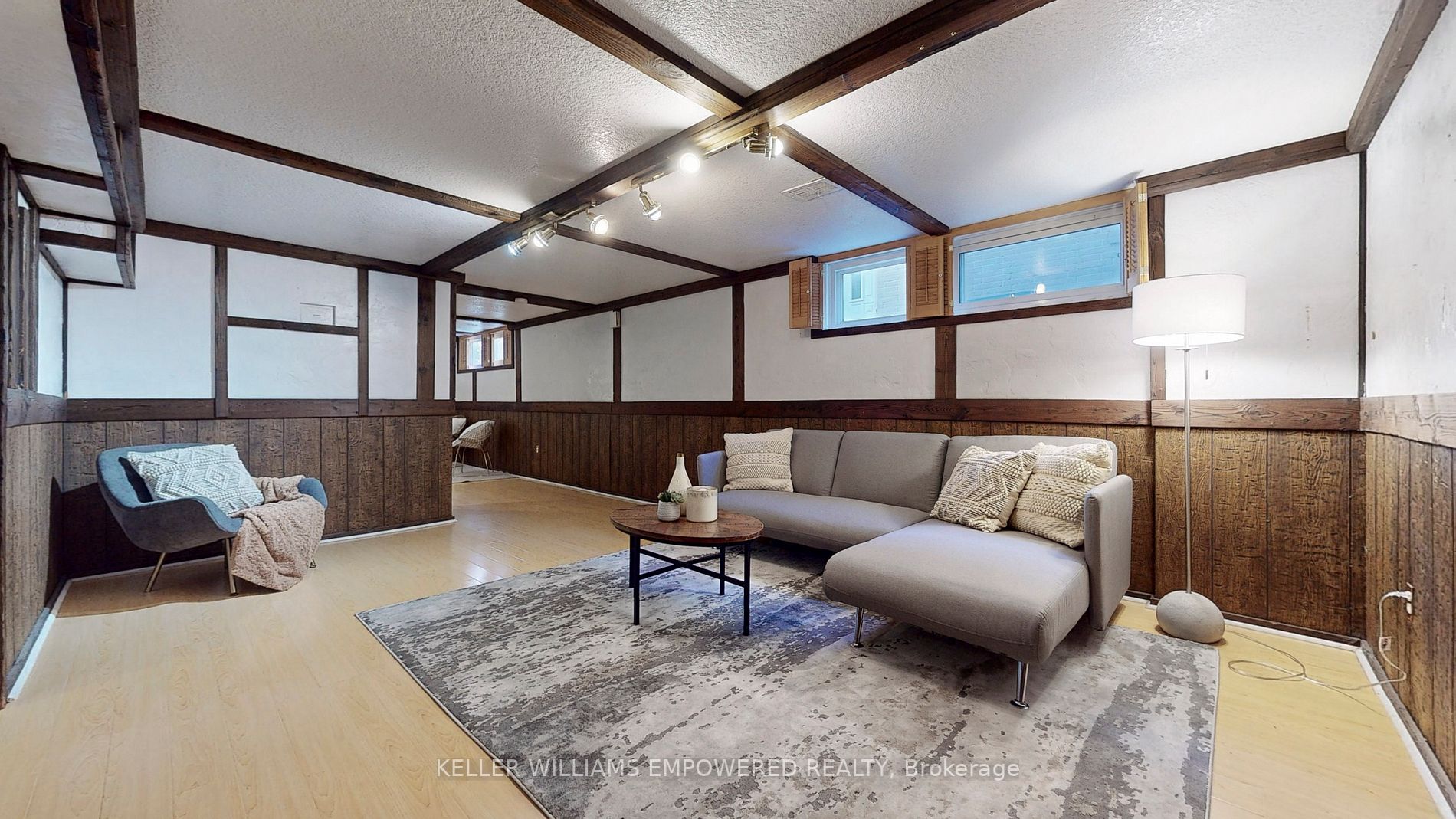 34 Canary Cres E