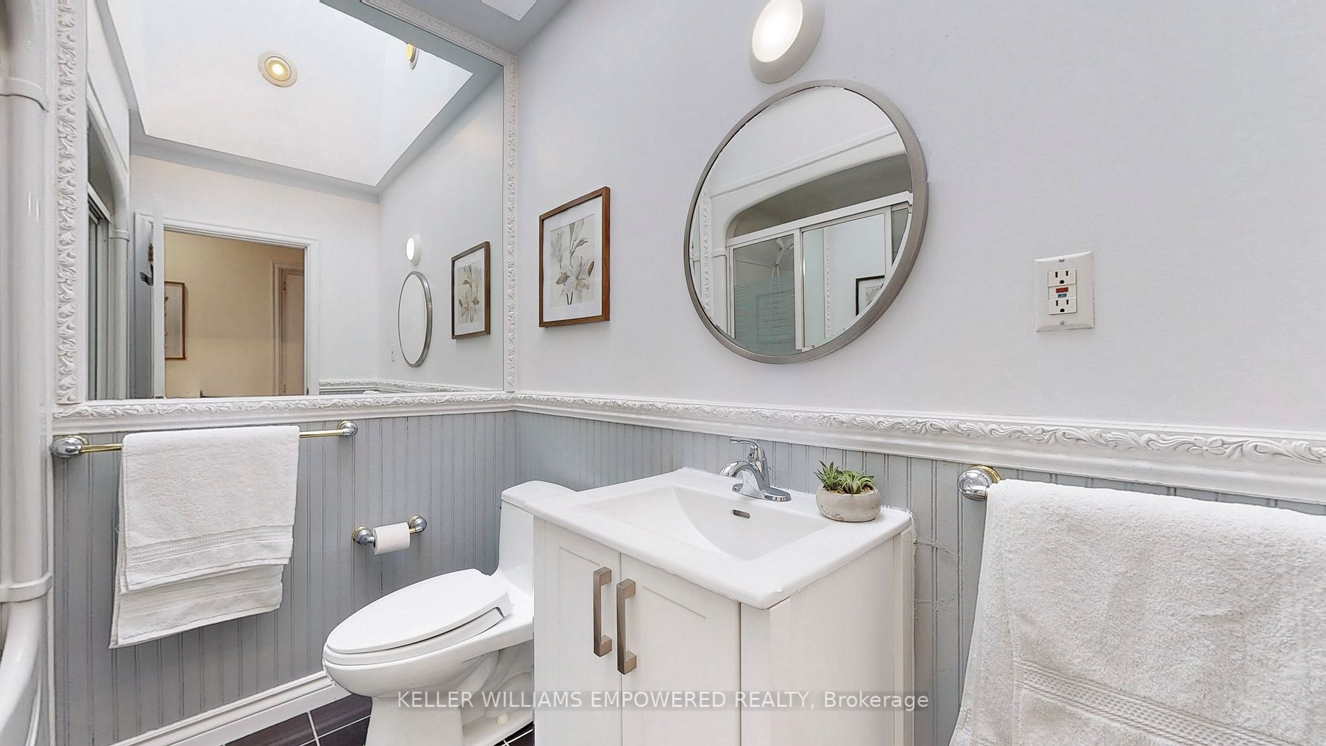 34 Canary Cres E