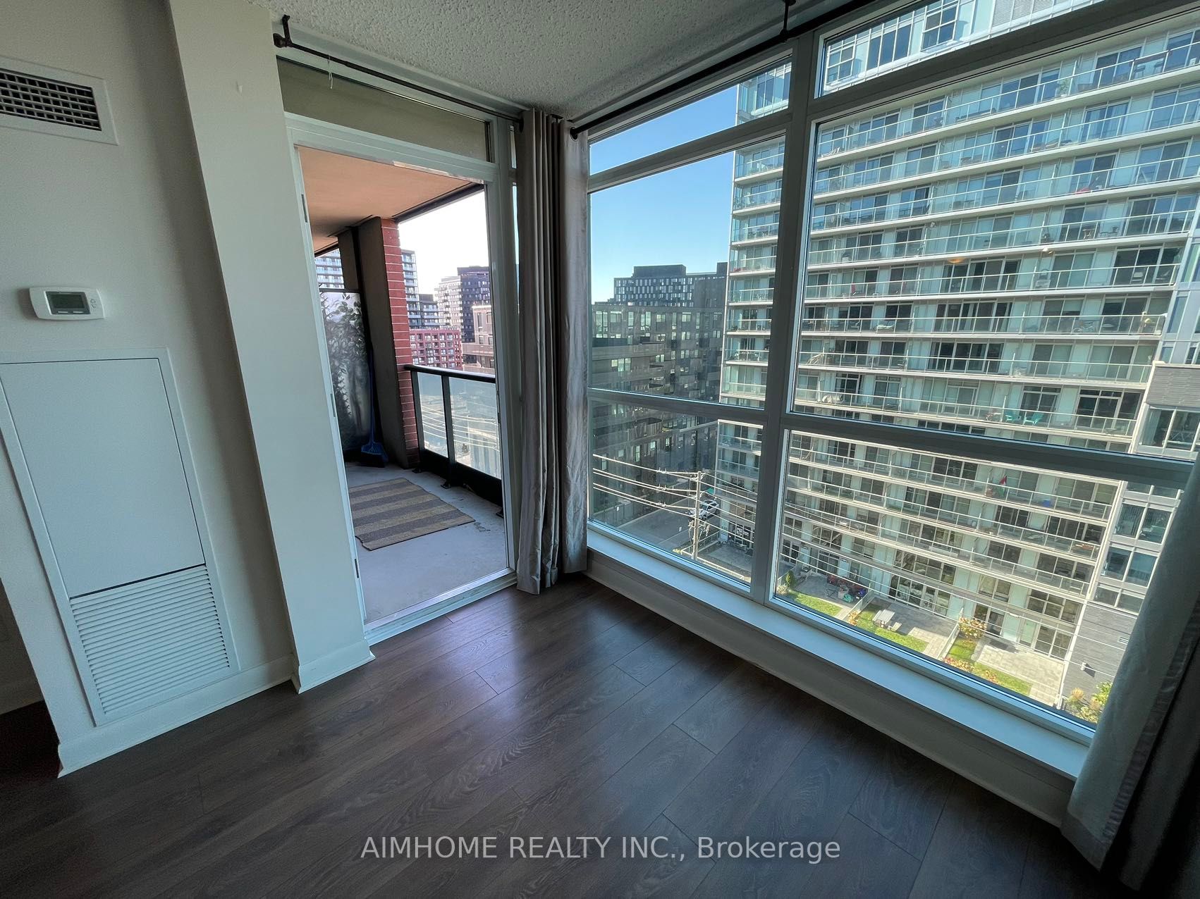 525 Wilson Ave, #927