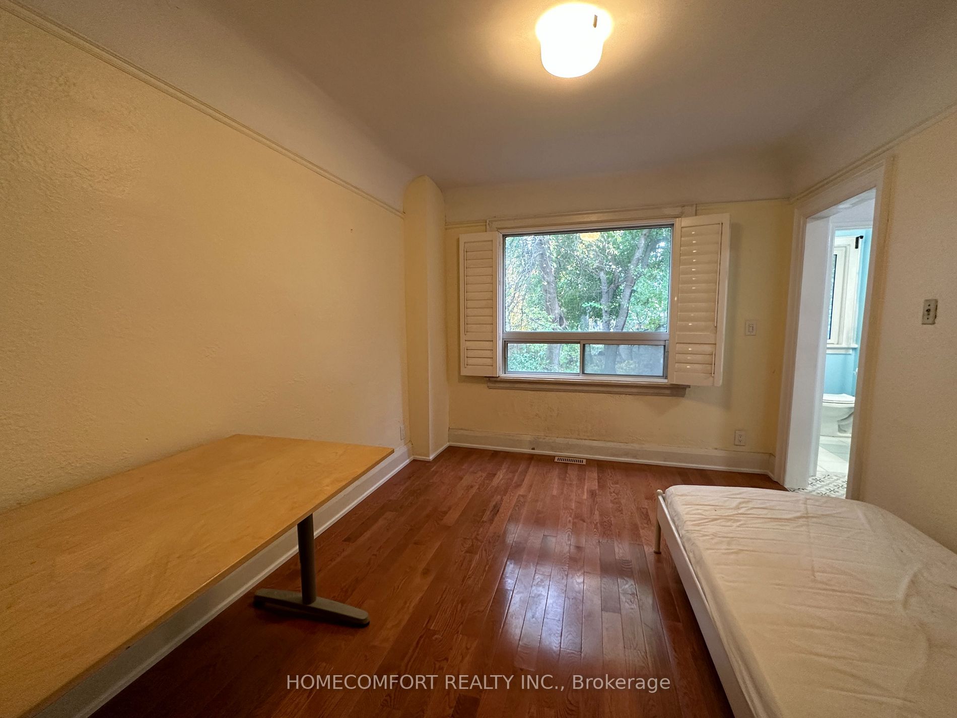 745 Millwood Rd