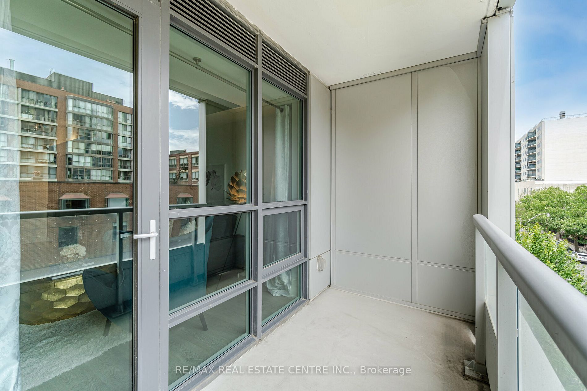 38 Cameron St, #416