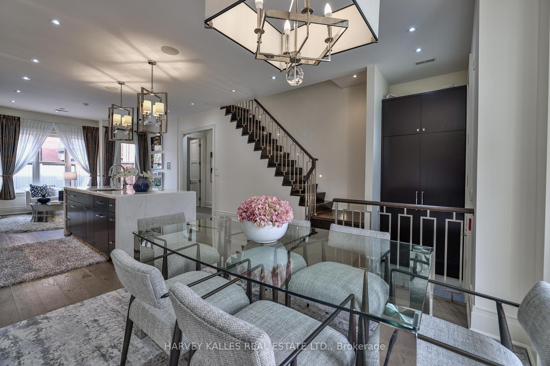 9 Dunvegan Rd