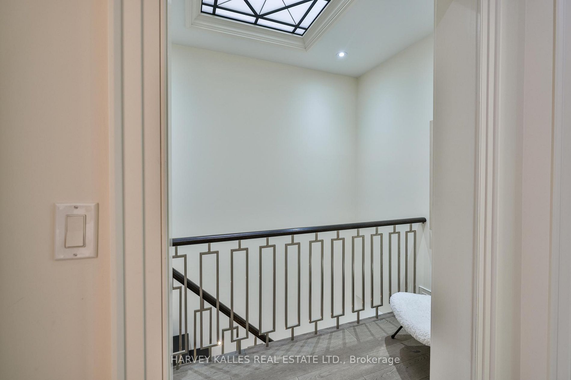 9 Dunvegan Rd