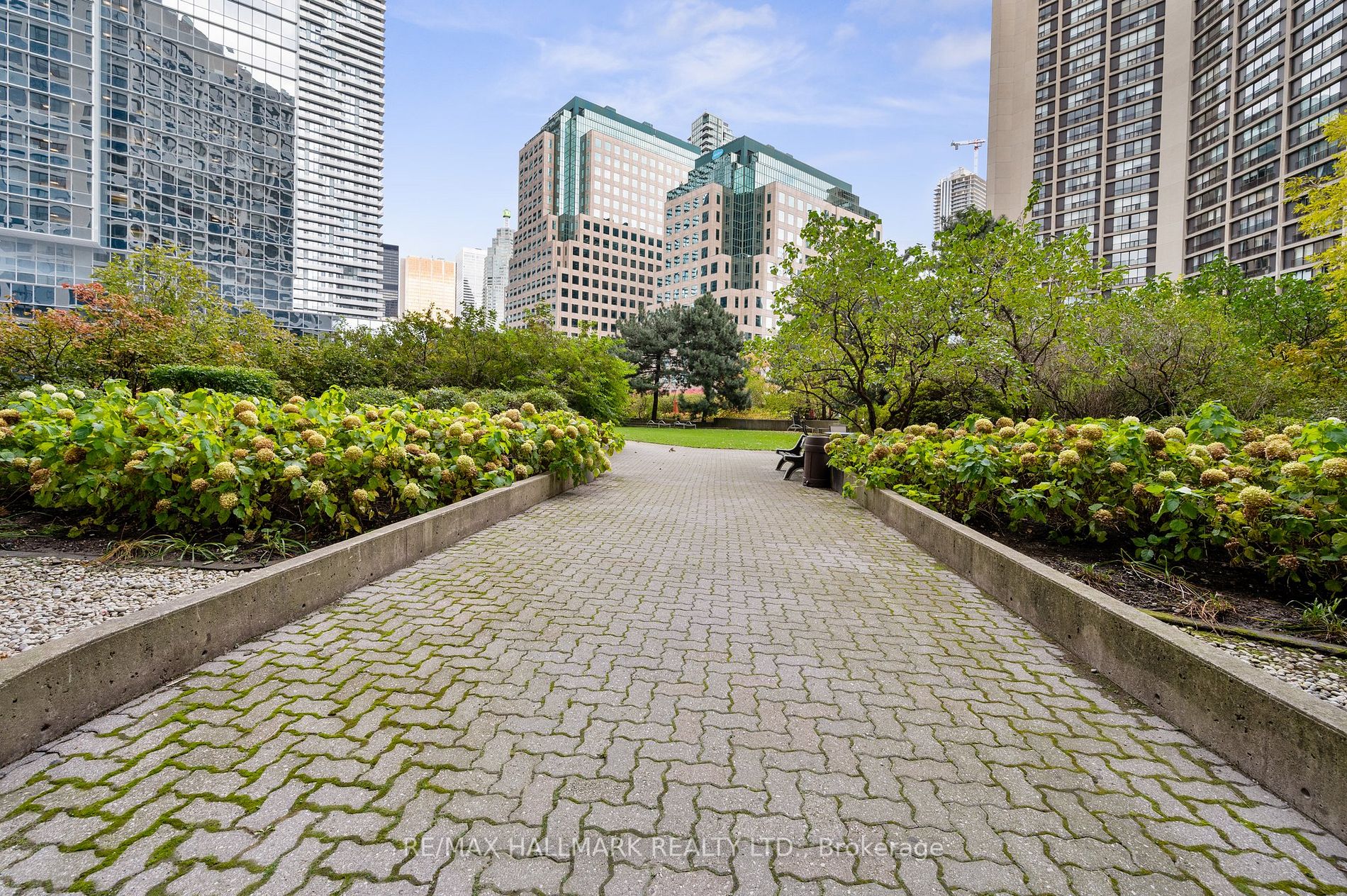 55 Harbour Sq, #2218