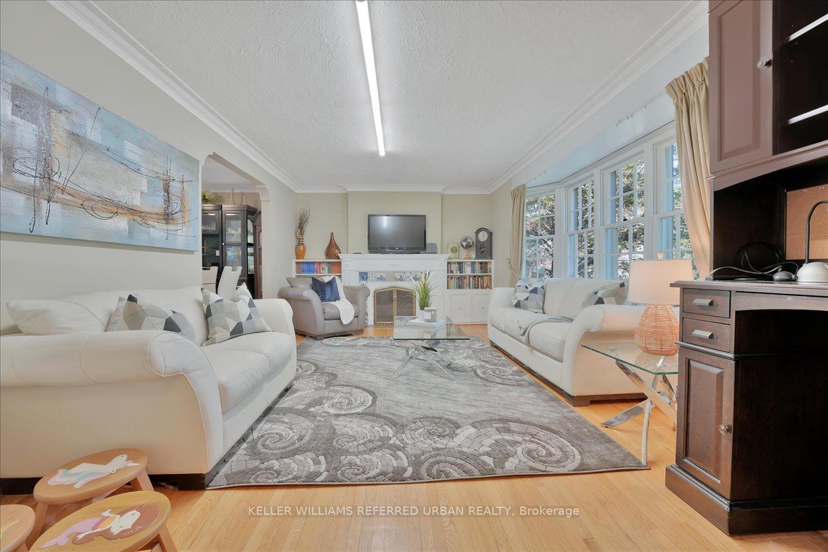 22 Wentworth Ave