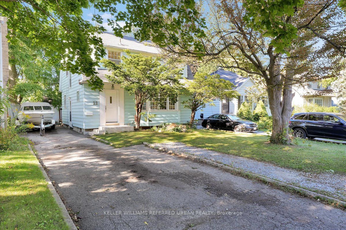 22 Wentworth Ave