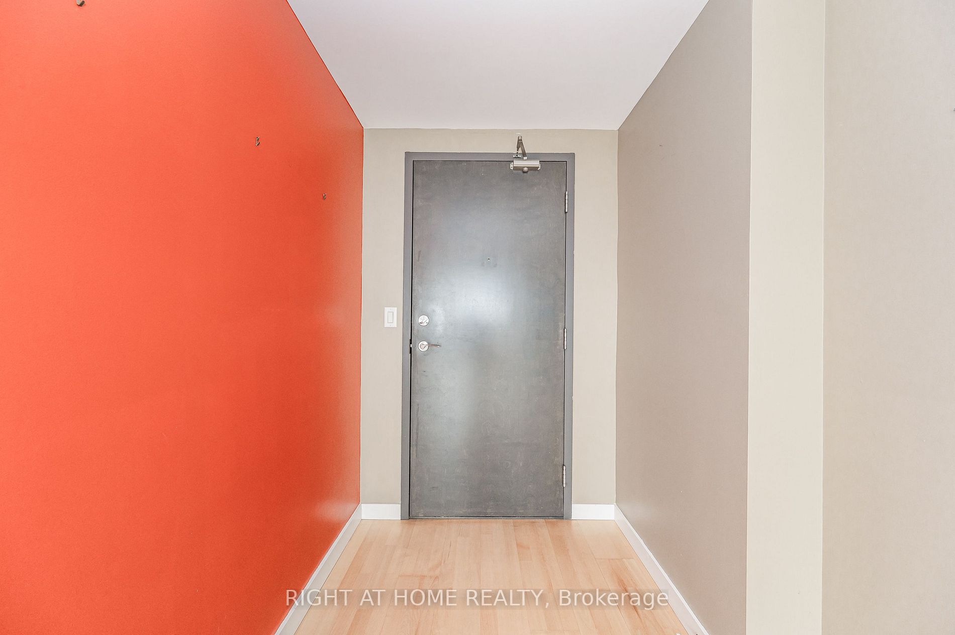 Listing C7267402 - Large Photo # 23