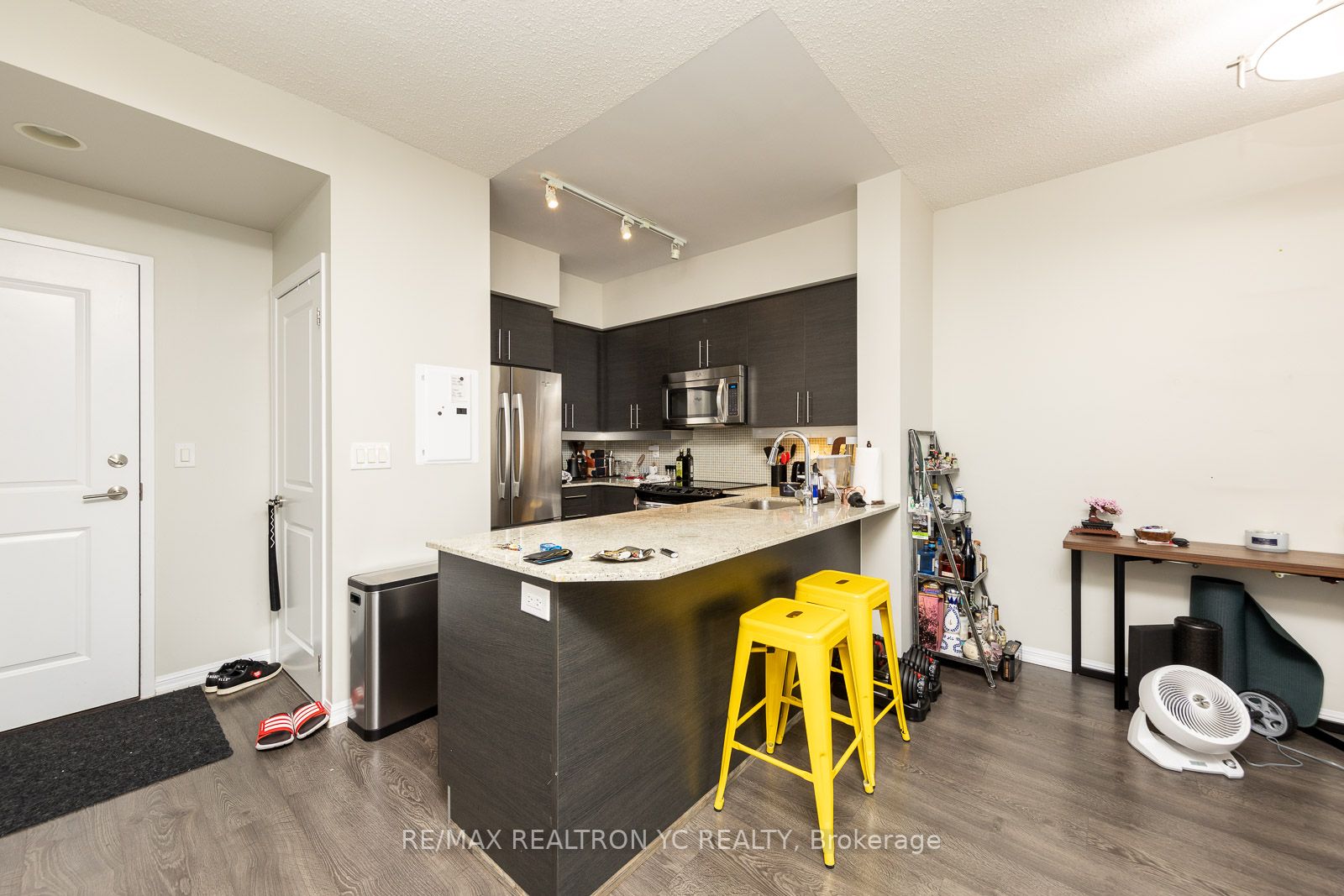125 Western Battery Rd, #2509