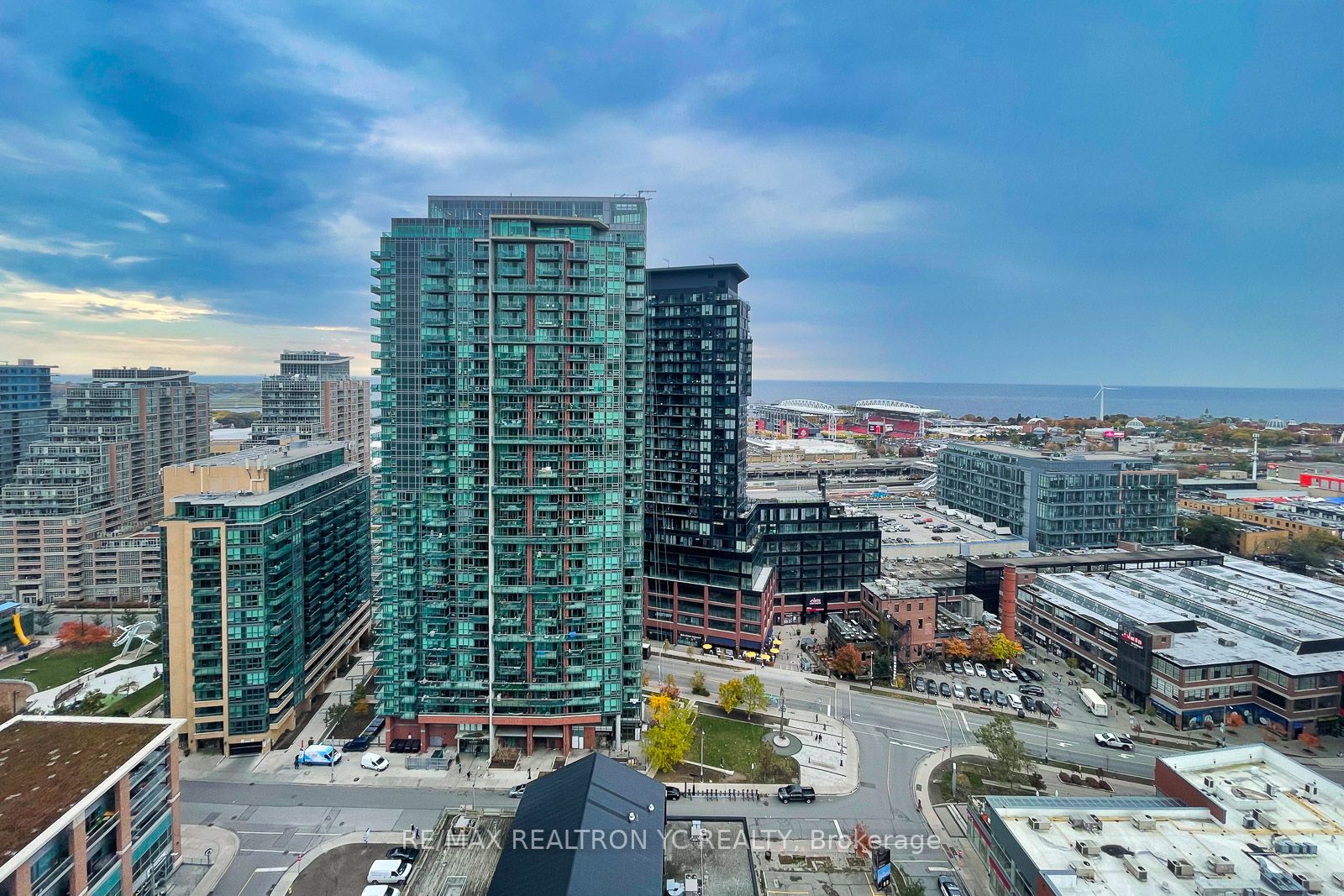 125 Western Battery Rd, #2509