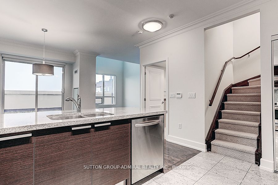 650 Sheppard Ave, #Ph06
