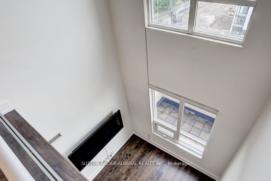 650 Sheppard Ave, #Ph06