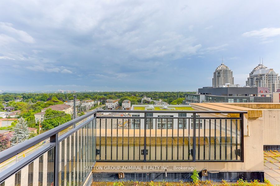 650 Sheppard Ave, #Ph06